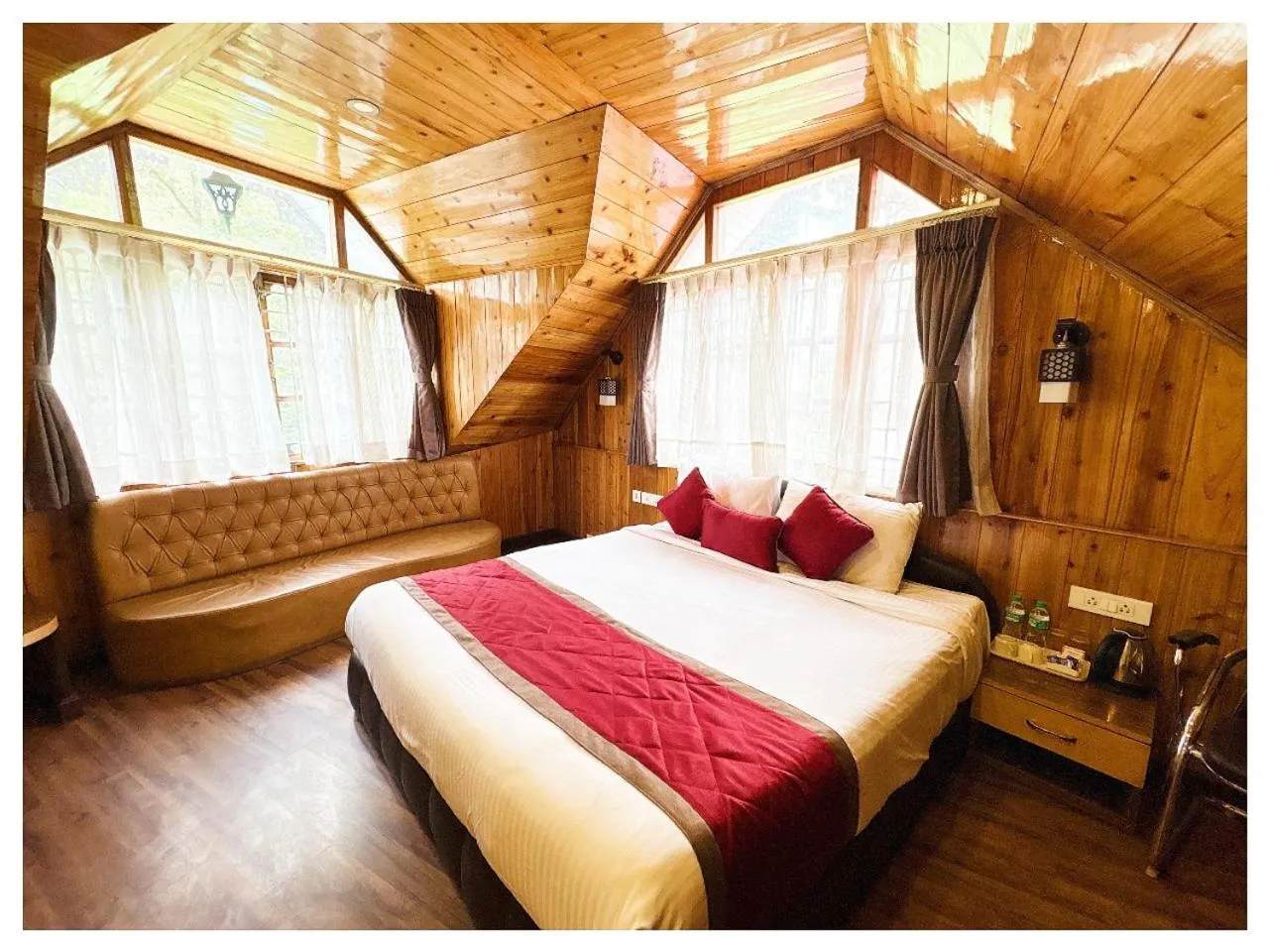 Bed in Hotel Zambala Retreat & Spa Darjeeling