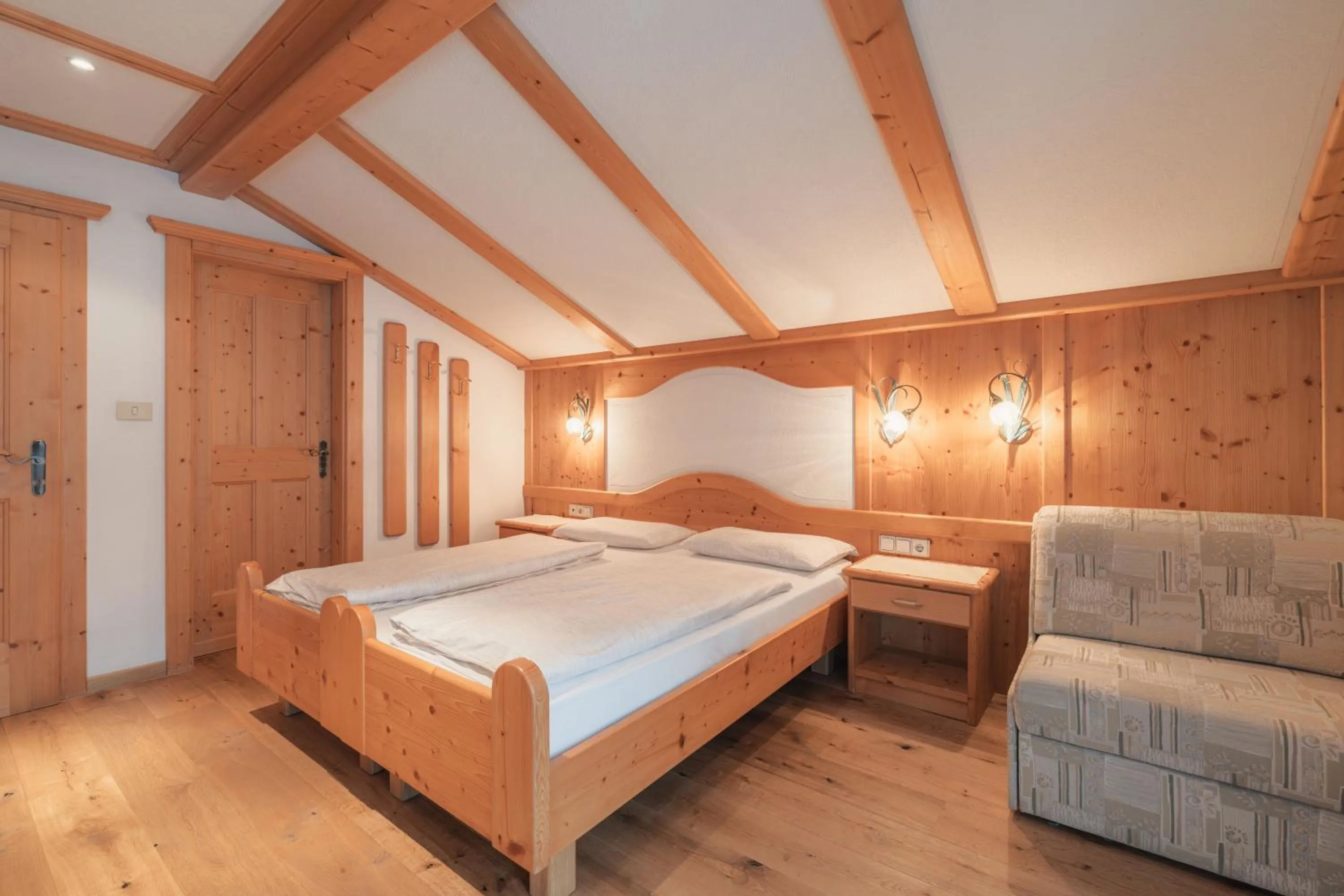 Bedroom, Bed in Pension Maria