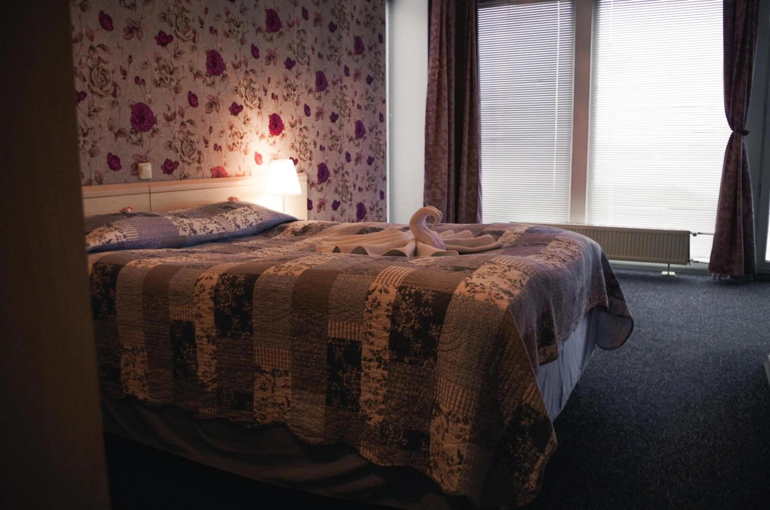 Breakfast, Bed in Hotell Tamula