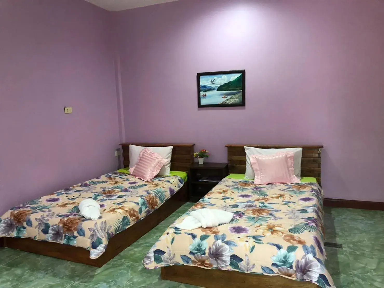 Twin Room with Garden View in Green Happy Homestay Twin Room with Garden View in Green Happy Homestay