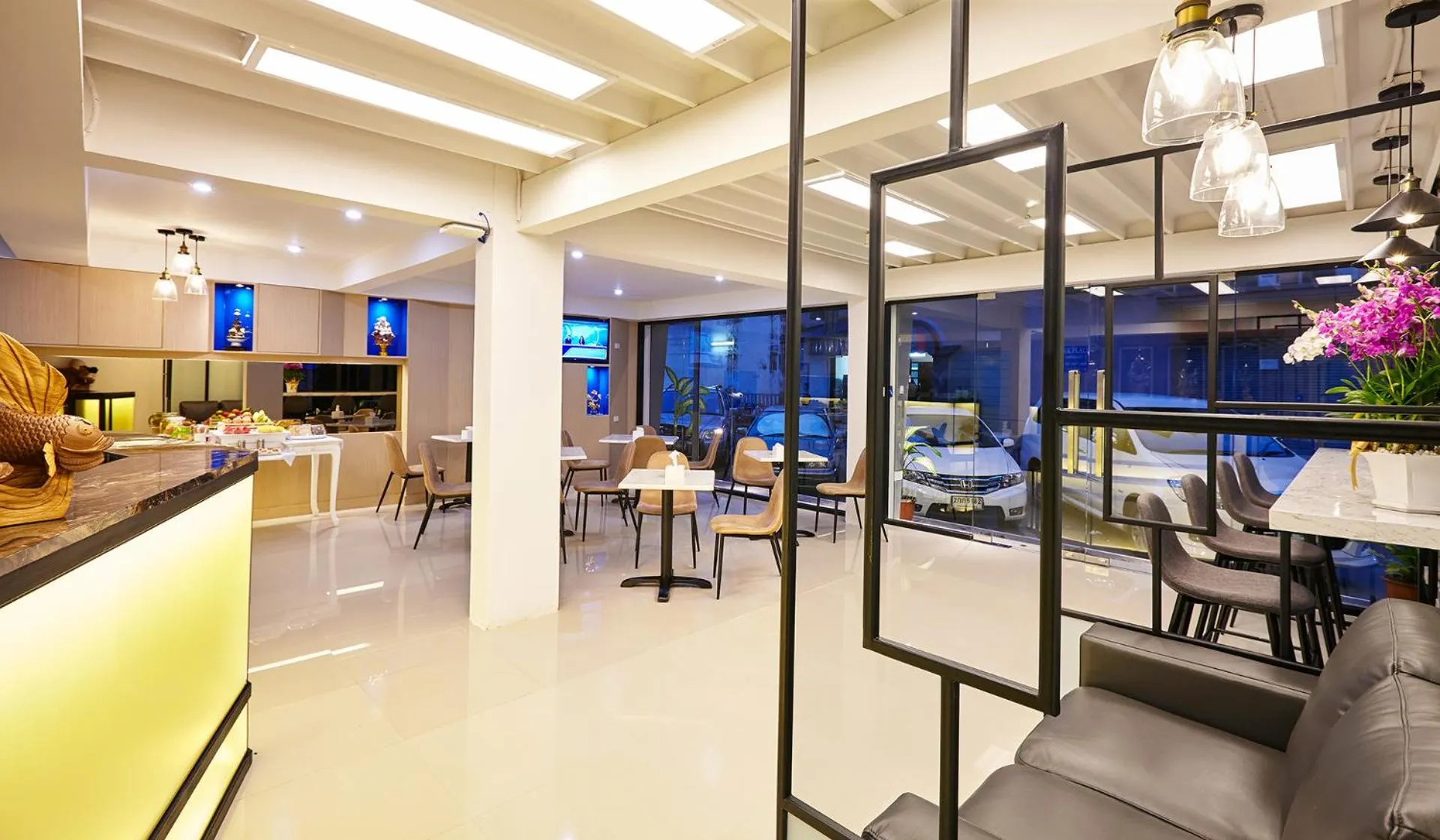 Coffee/tea facilities in Le Bonheur Poshtel