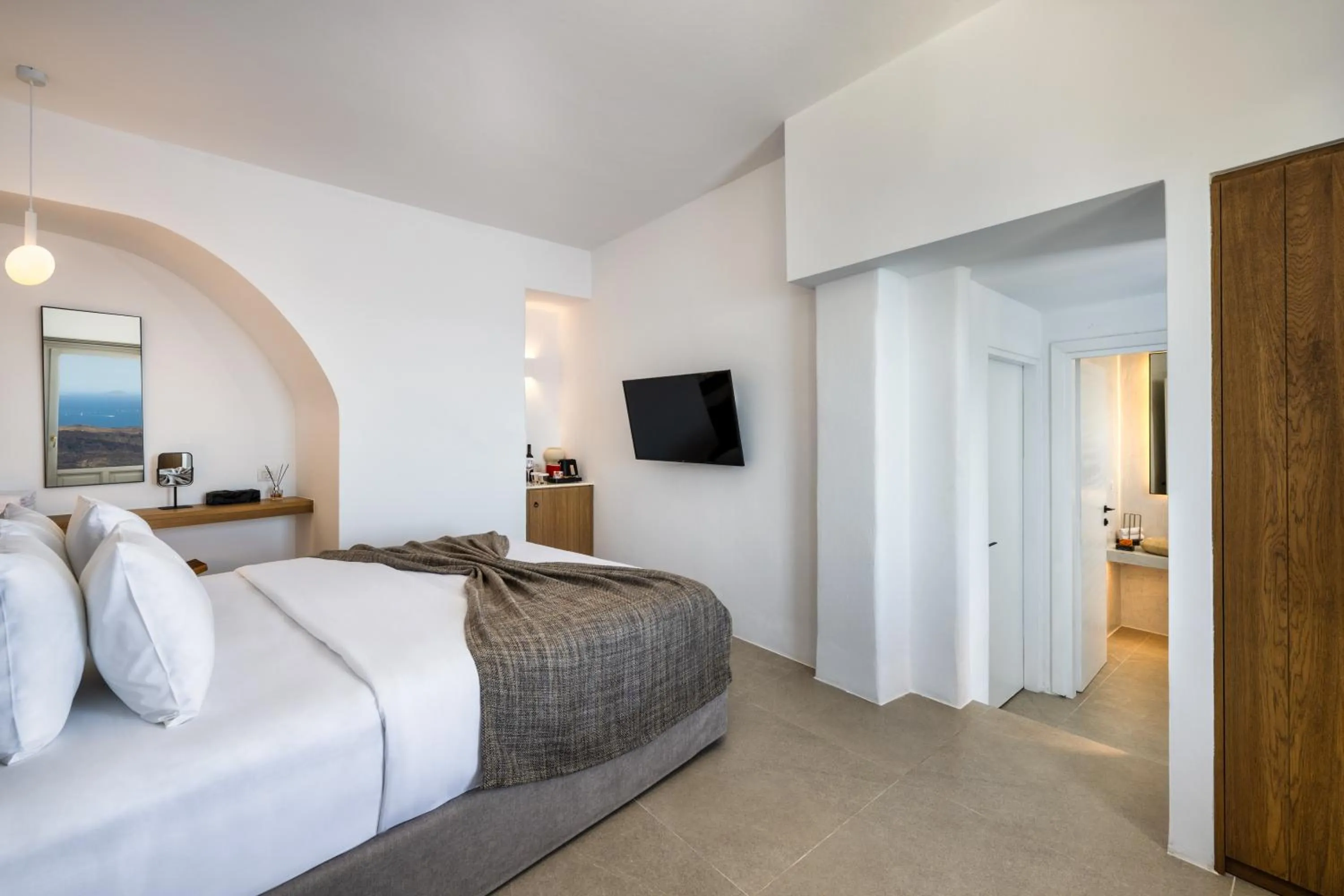 Photo of the whole room, Bed in Ira Hotel & Spa - Adults Only