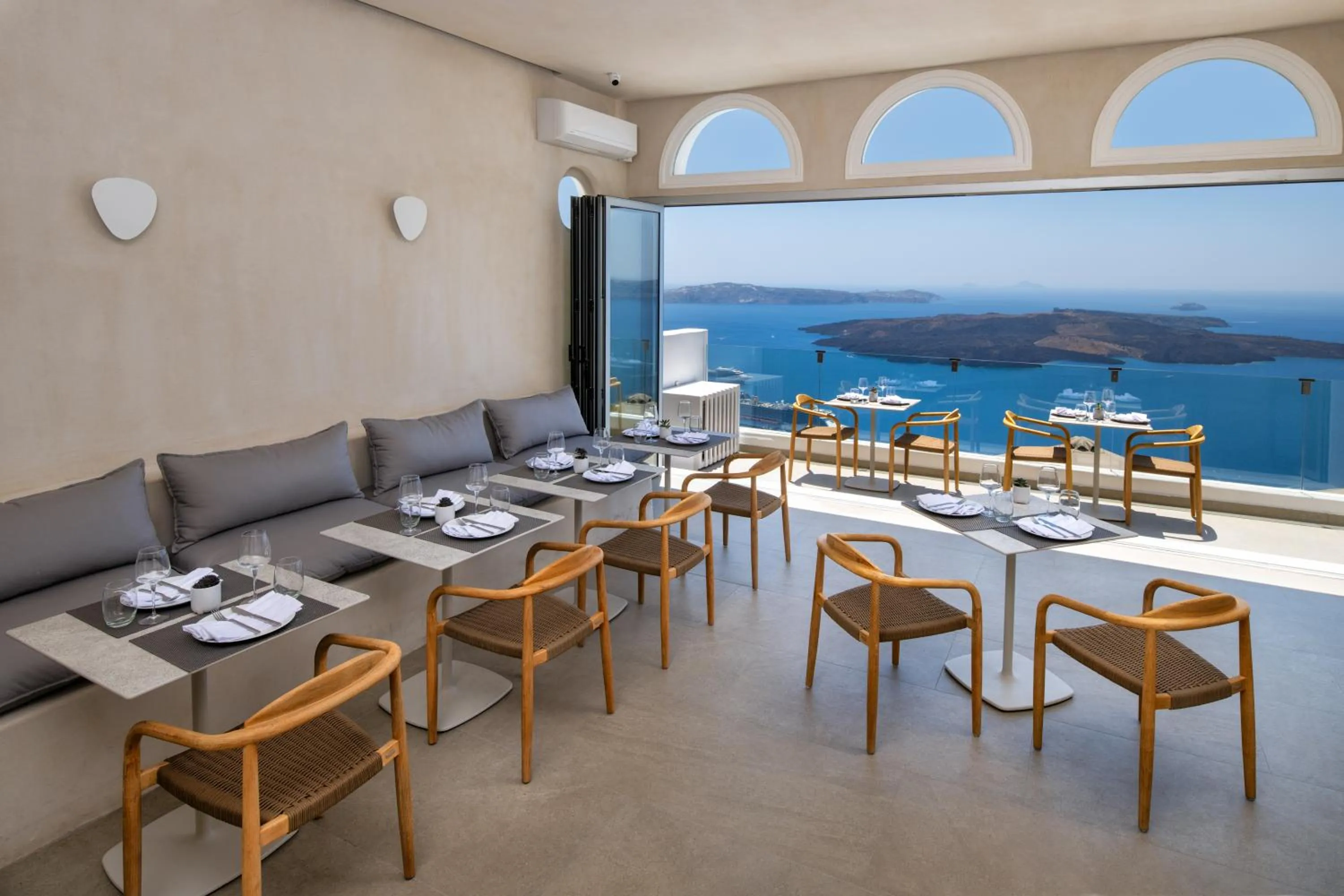 Lounge or bar in Ira Hotel & Spa - Adults Only