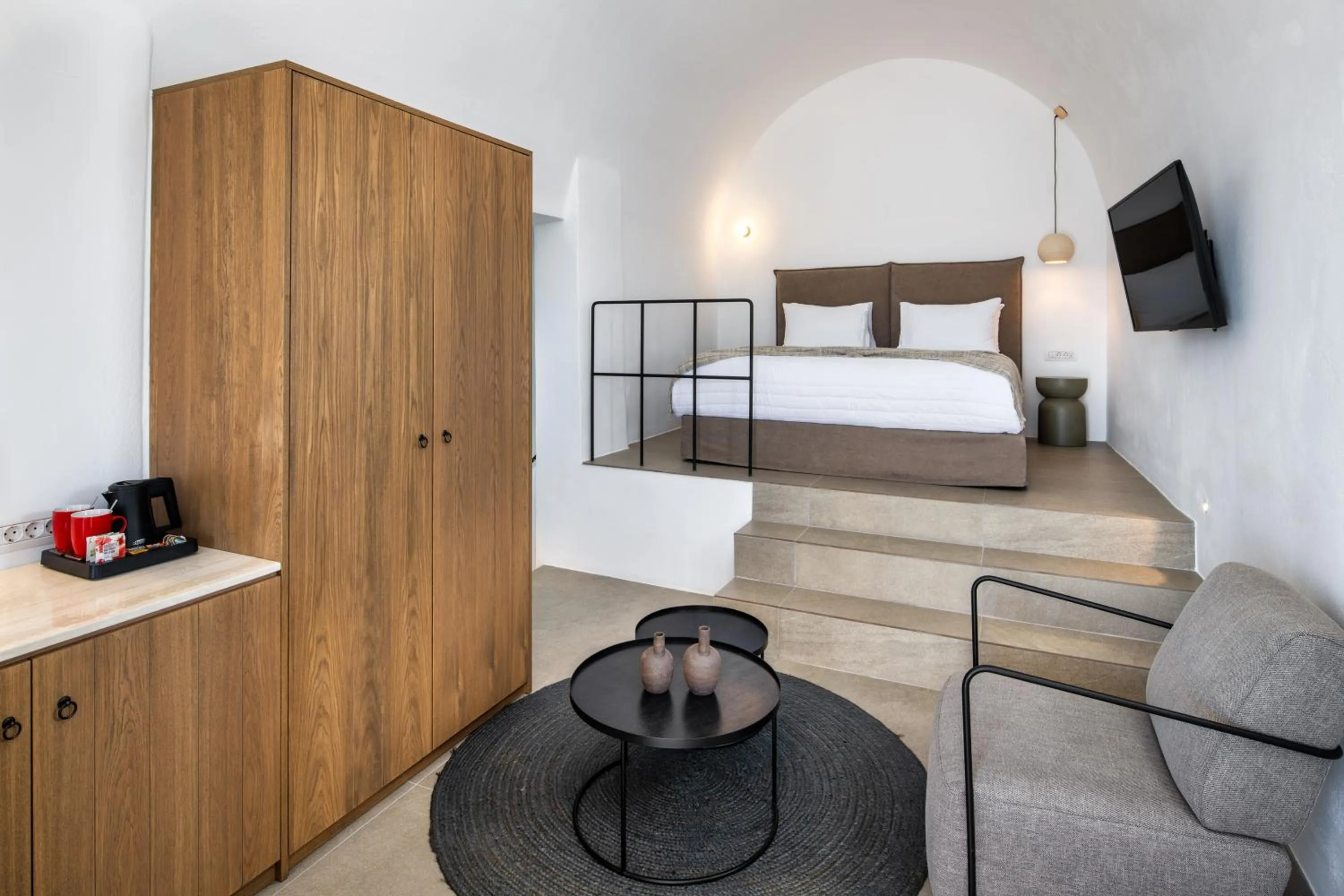 Seating area, Bed in Ira Hotel & Spa - Adults Only