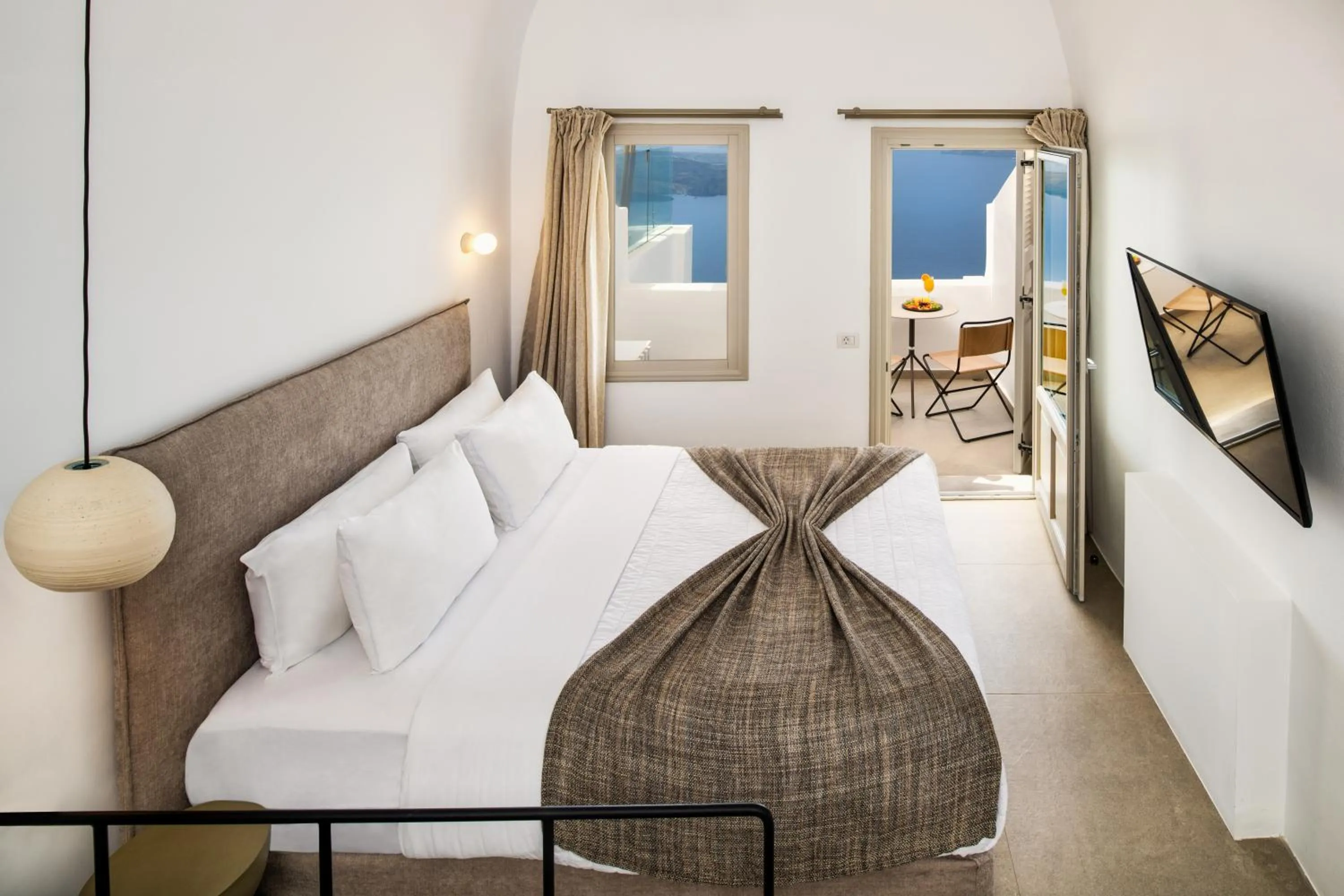 Photo of the whole room, Bed in Ira Hotel & Spa - Adults Only