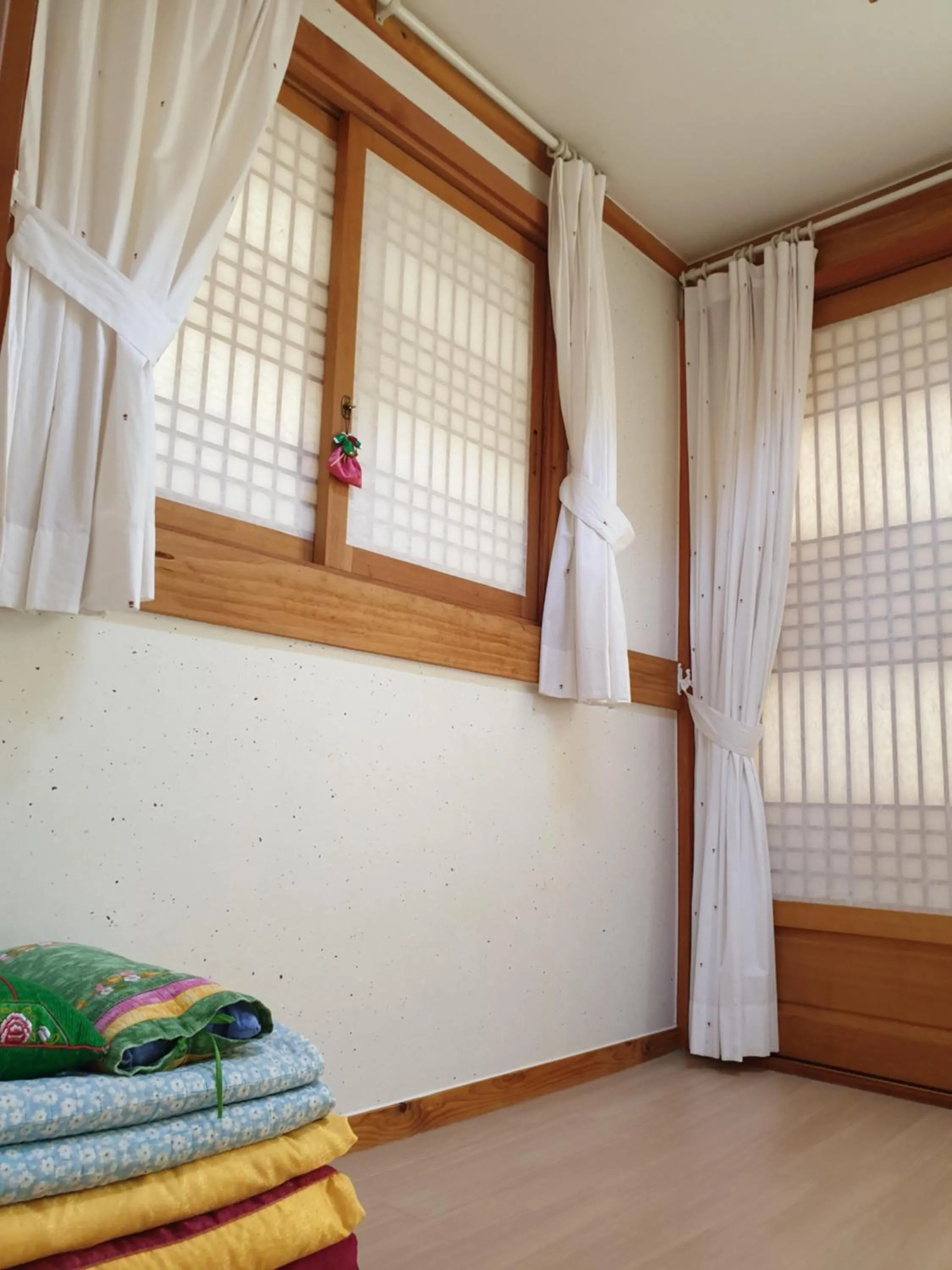 Bed in Jeongga Hanok