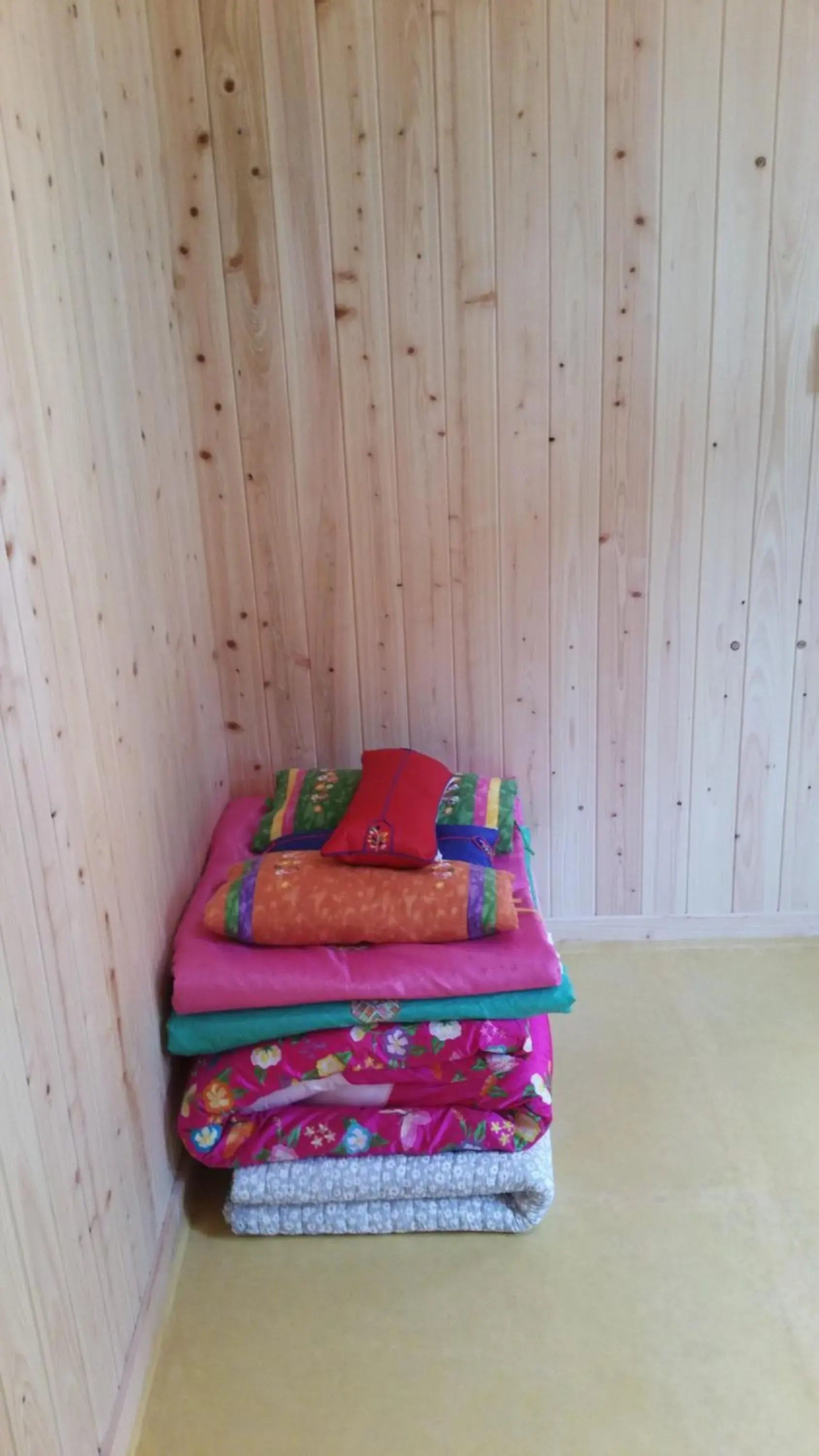 Bed in Jeongga Hanok Bed in Jeongga Hanok