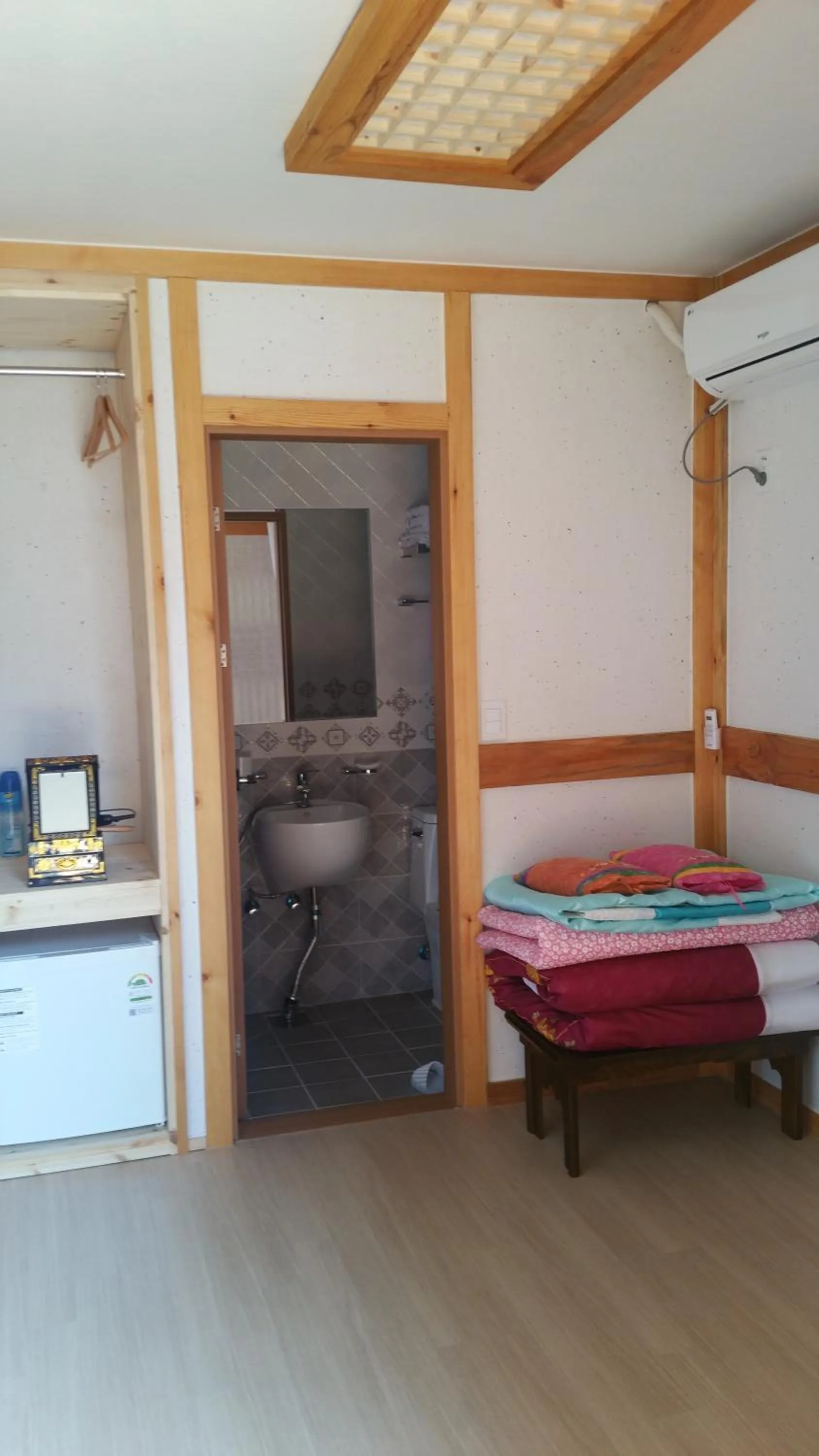 Bed in Jeongga Hanok