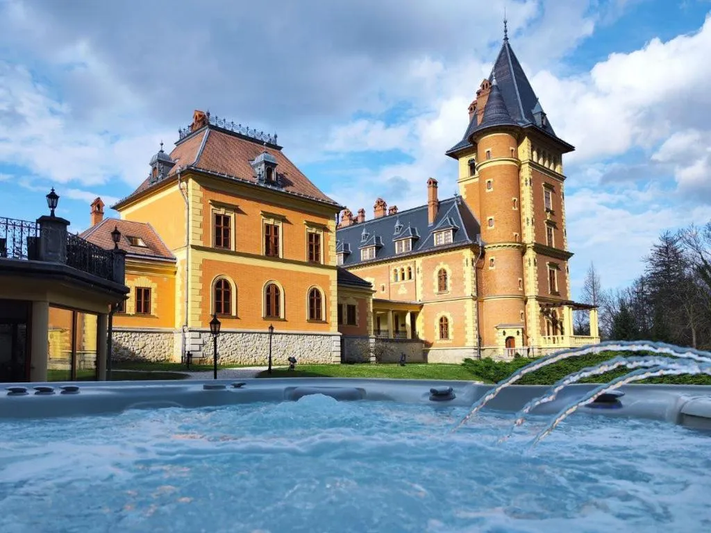 Kastélyhotel Sasvár Resort