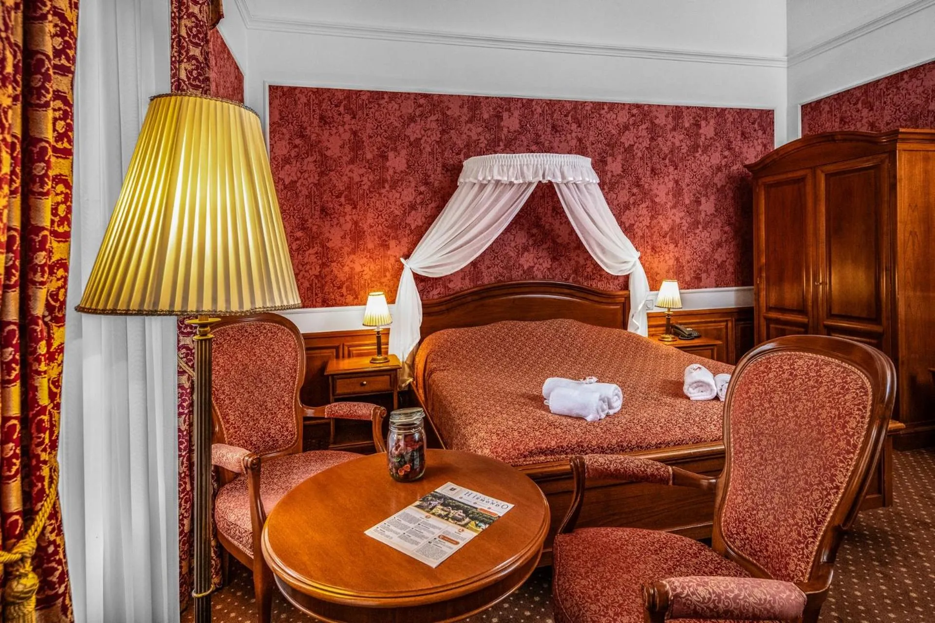 Bed in Kastélyhotel Sasvár Resort