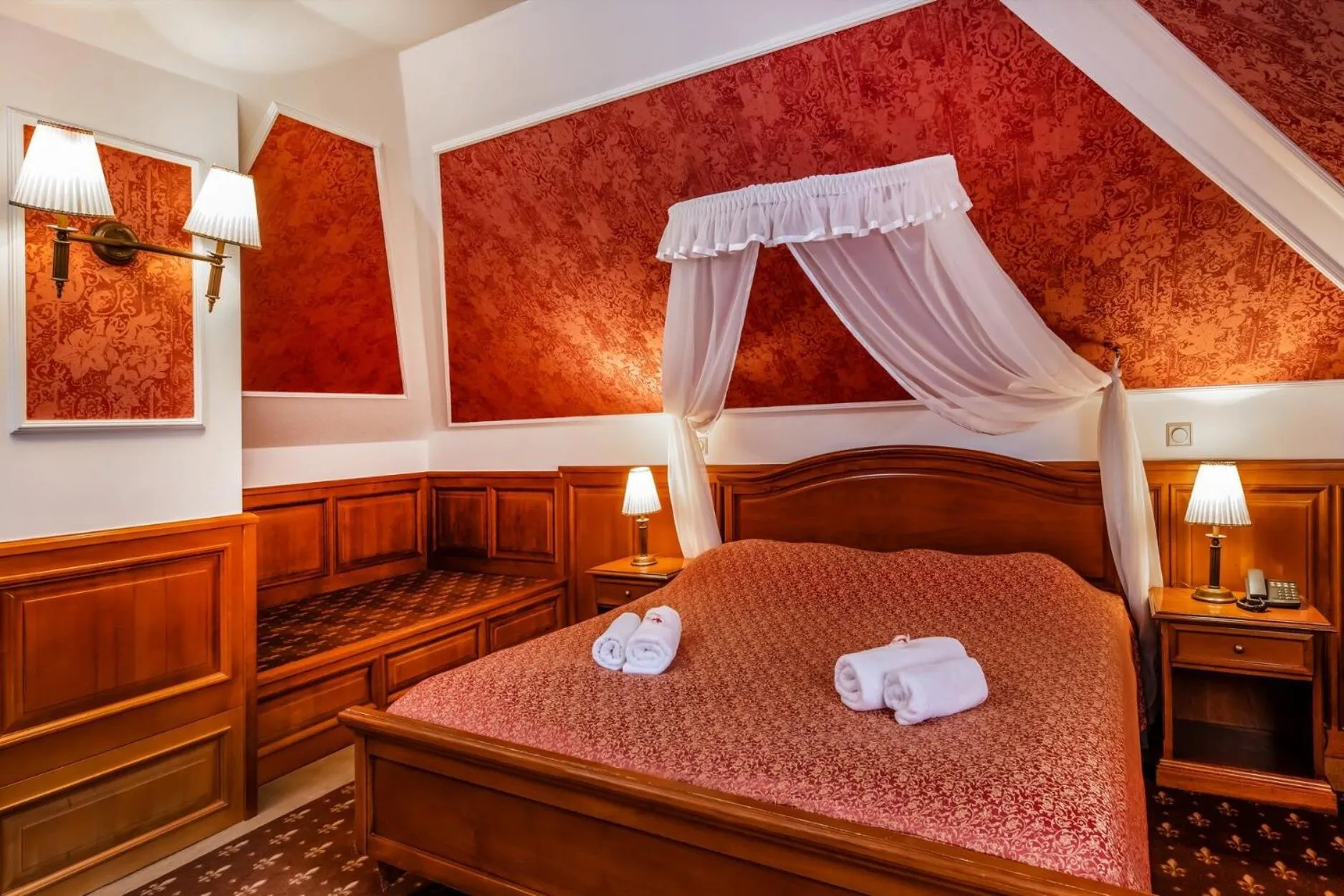 Bed in Kastélyhotel Sasvár Resort