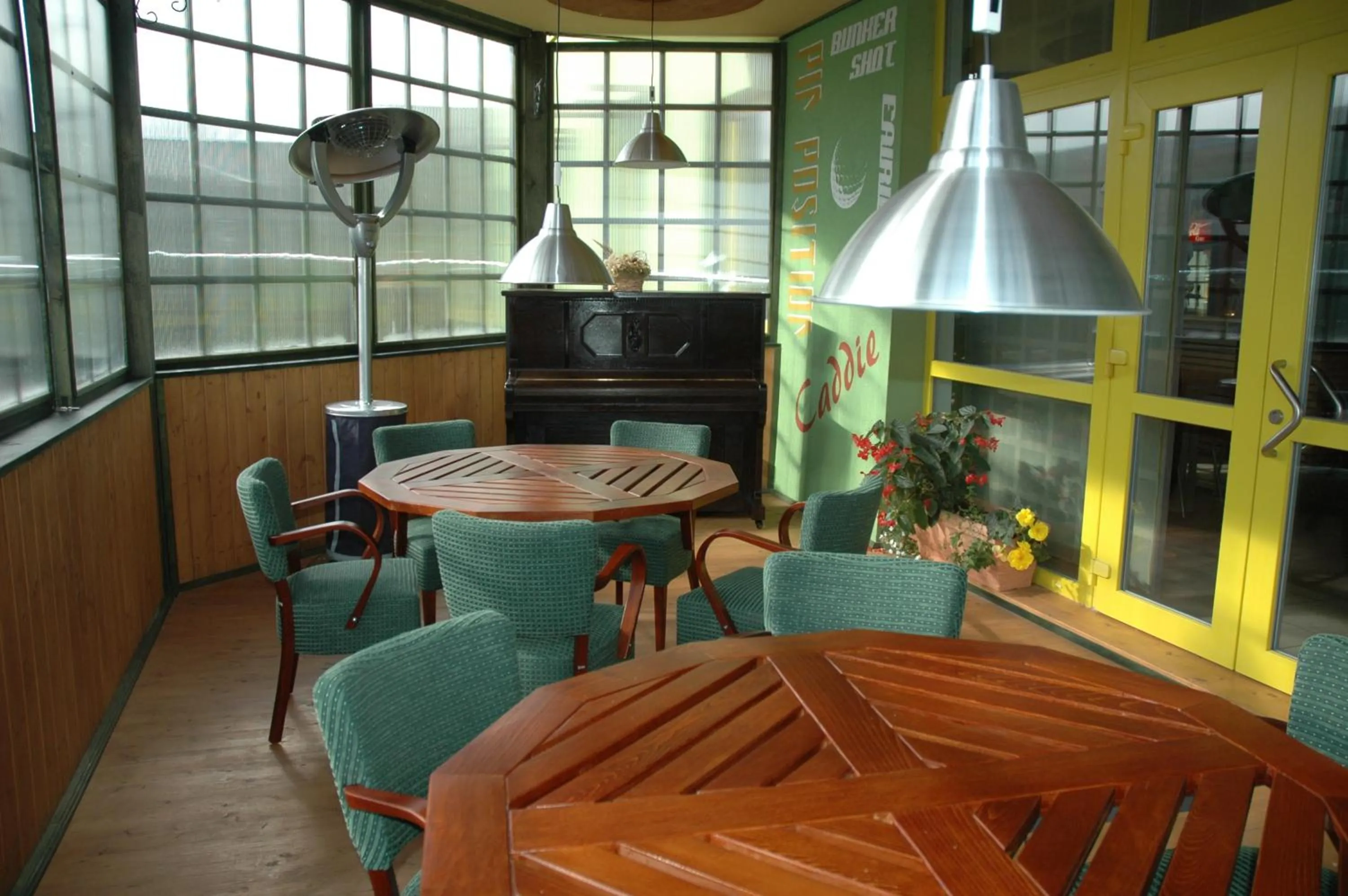 Restaurant/places to eat in Hotel Devítka