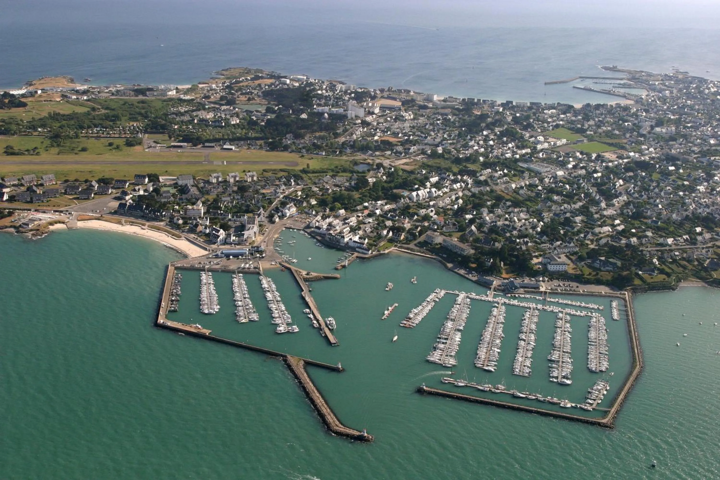 Area and facilities in Hôtel Port Haliguen