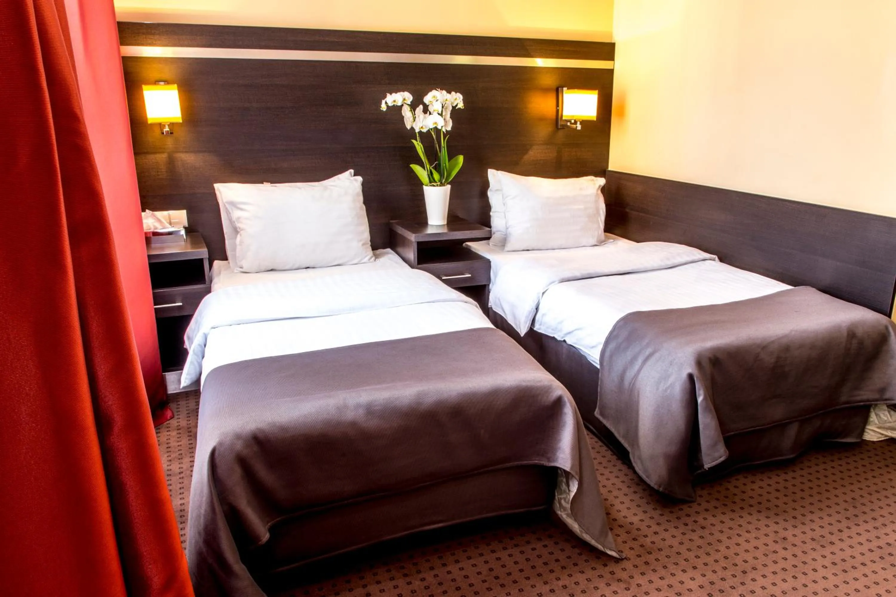 Photo of the whole room, Bed in Delta In