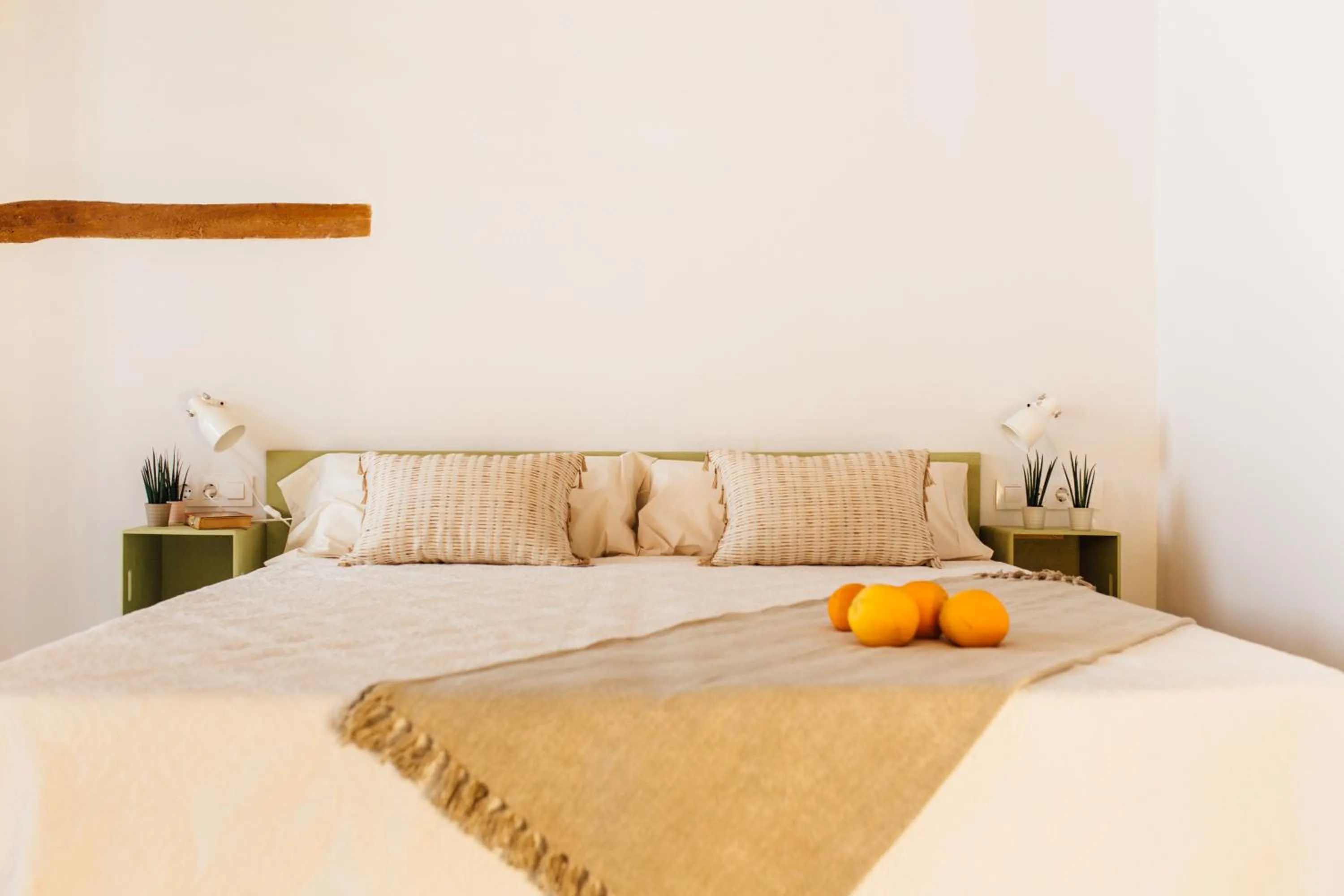 Decorative detail, Bed in OttoH Charm Stay