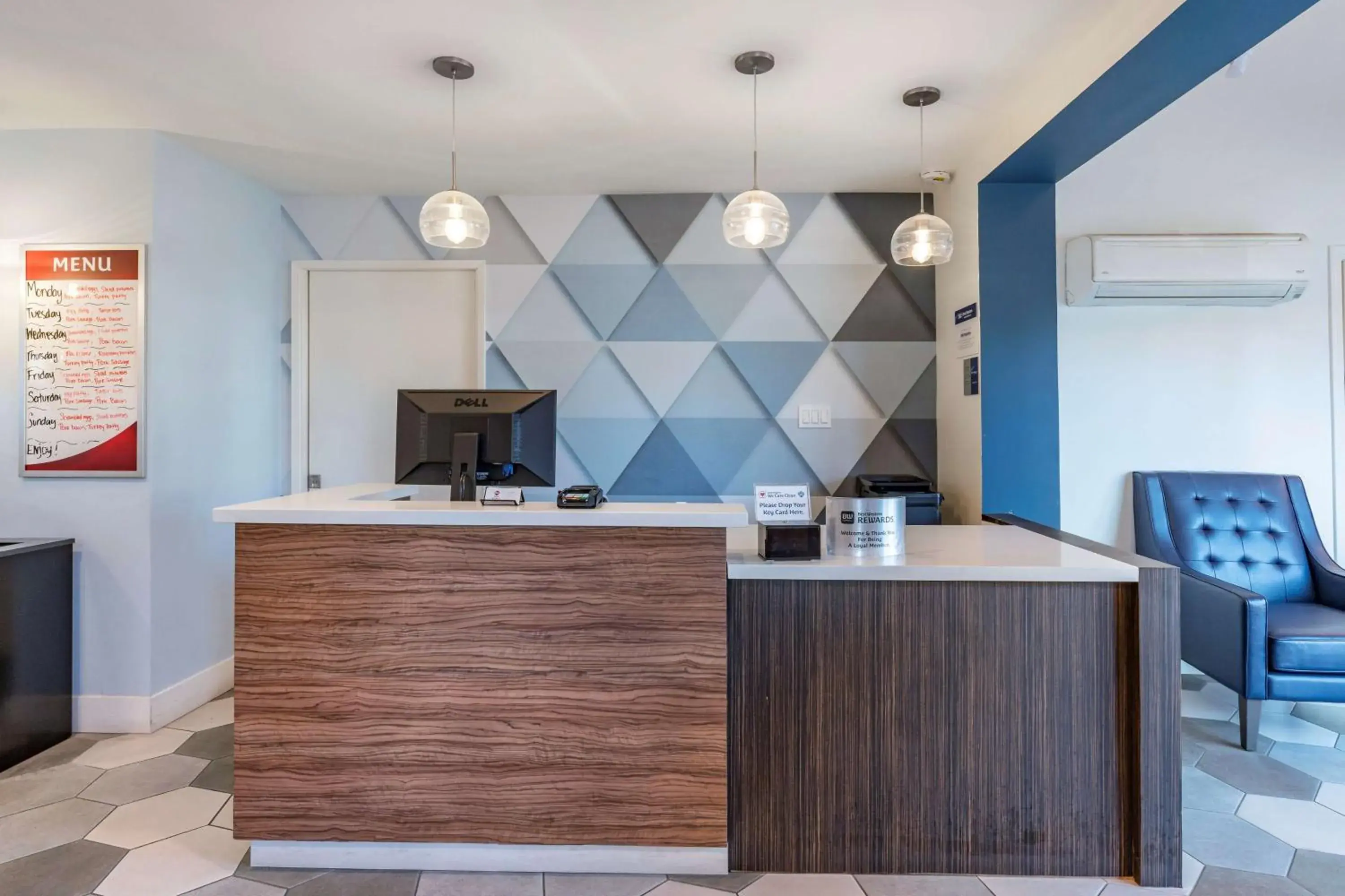 Lobby or reception in Best Western Plus Executive Suites Lobby or reception in Best Western Plus Executive Suites