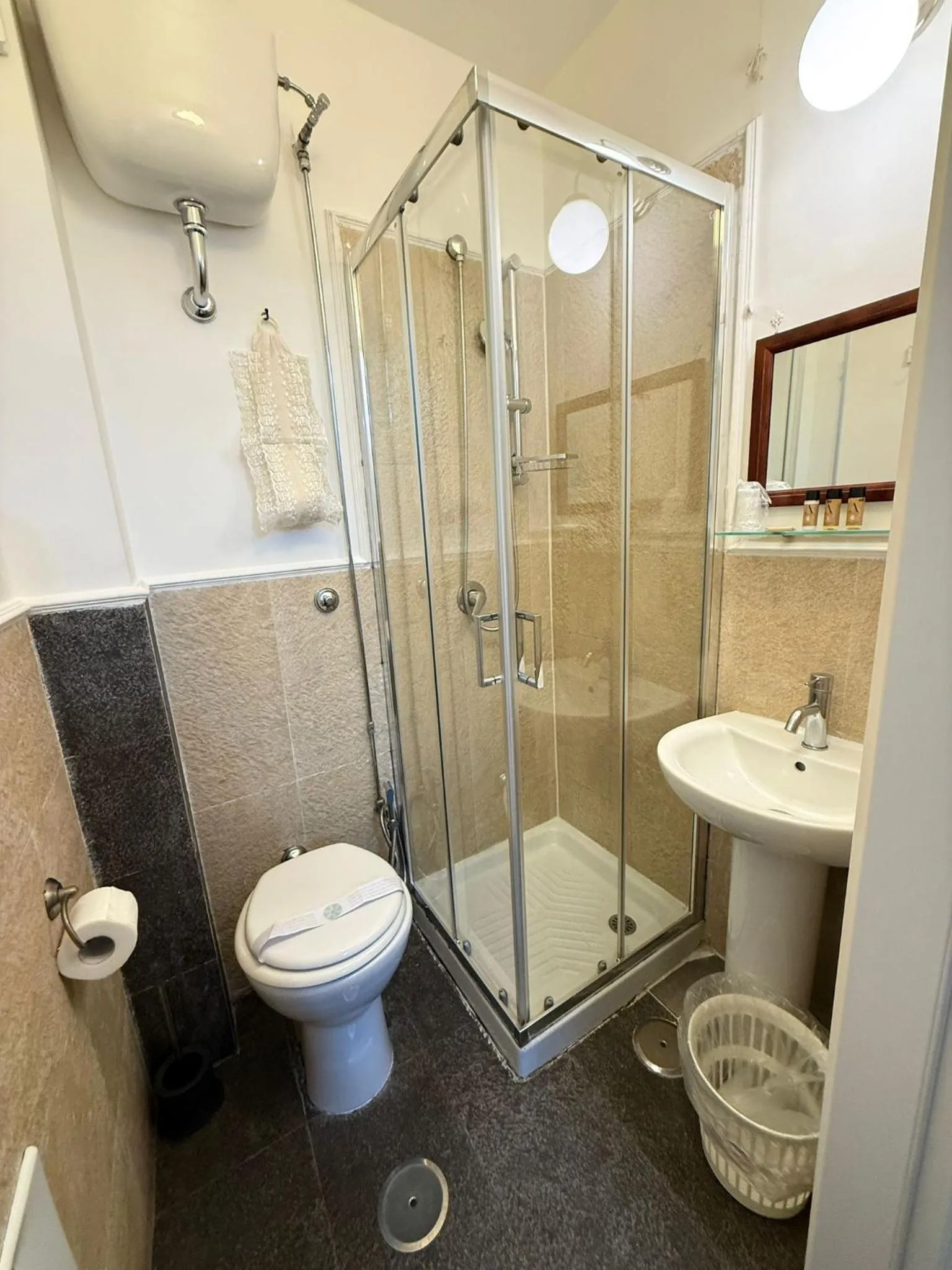 Shower in Hotel Plebiscito Aparthotel