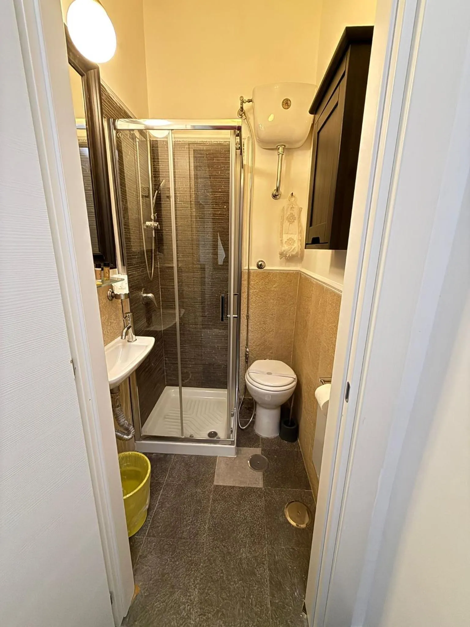 Shower in Hotel Plebiscito Aparthotel