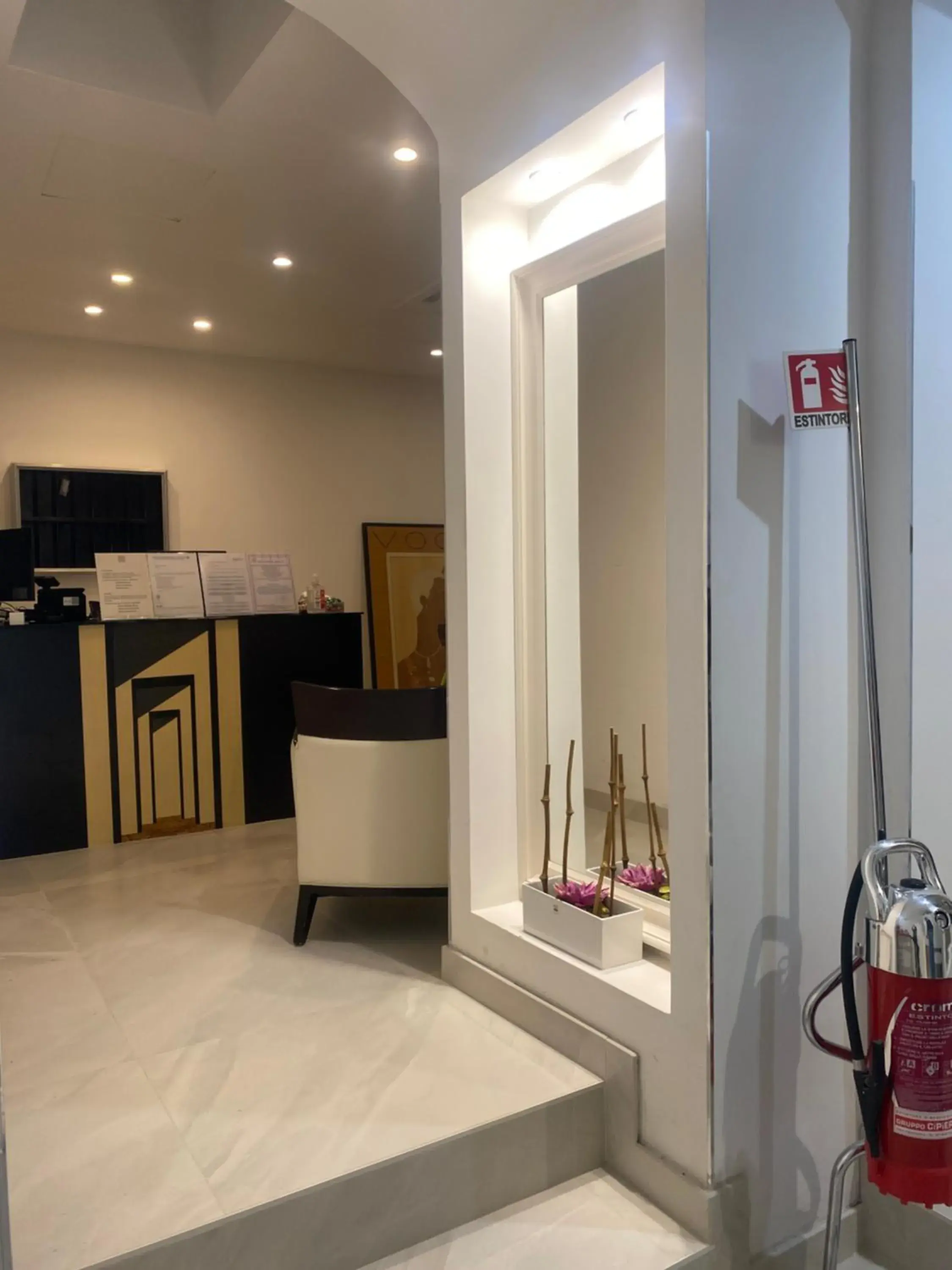 Lobby or reception in Hotel Plebiscito Aparthotel Lobby or reception in Hotel Plebiscito Aparthotel