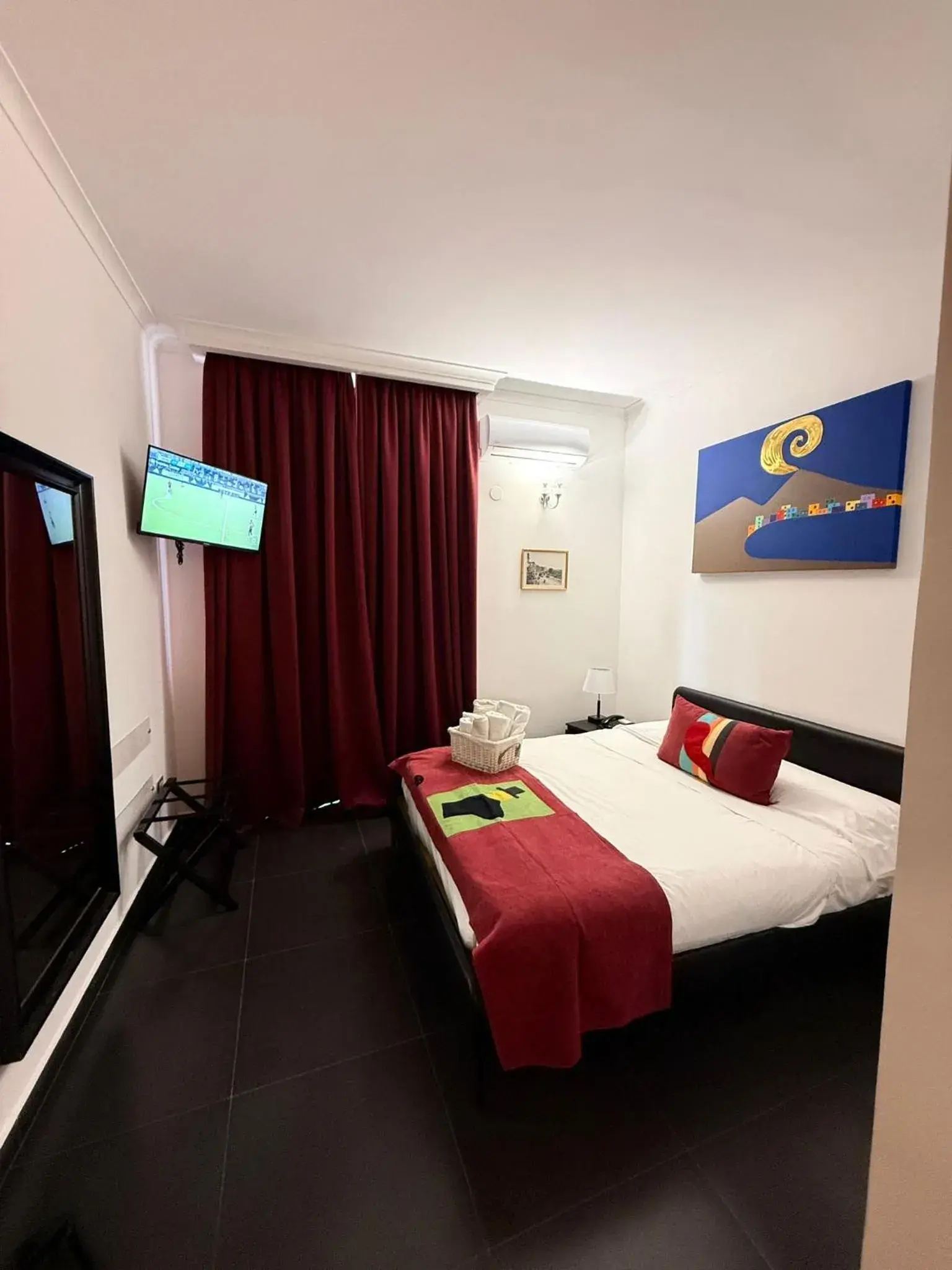 Bed in Hotel Plebiscito Aparthotel Bed in Hotel Plebiscito Aparthotel