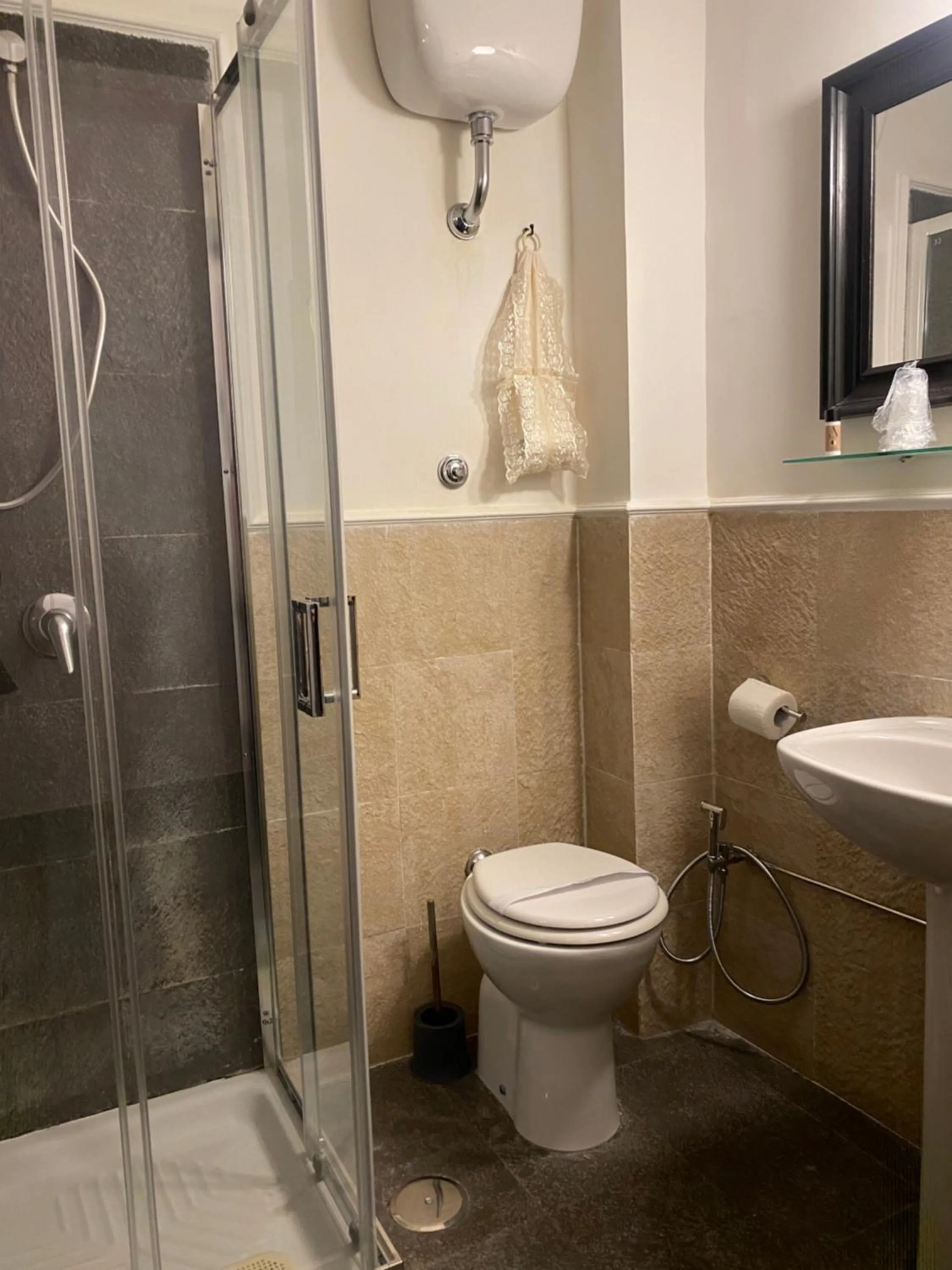 Shower in Hotel Plebiscito Aparthotel