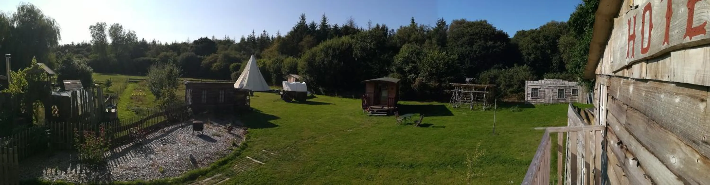 Roulotte coin de nature