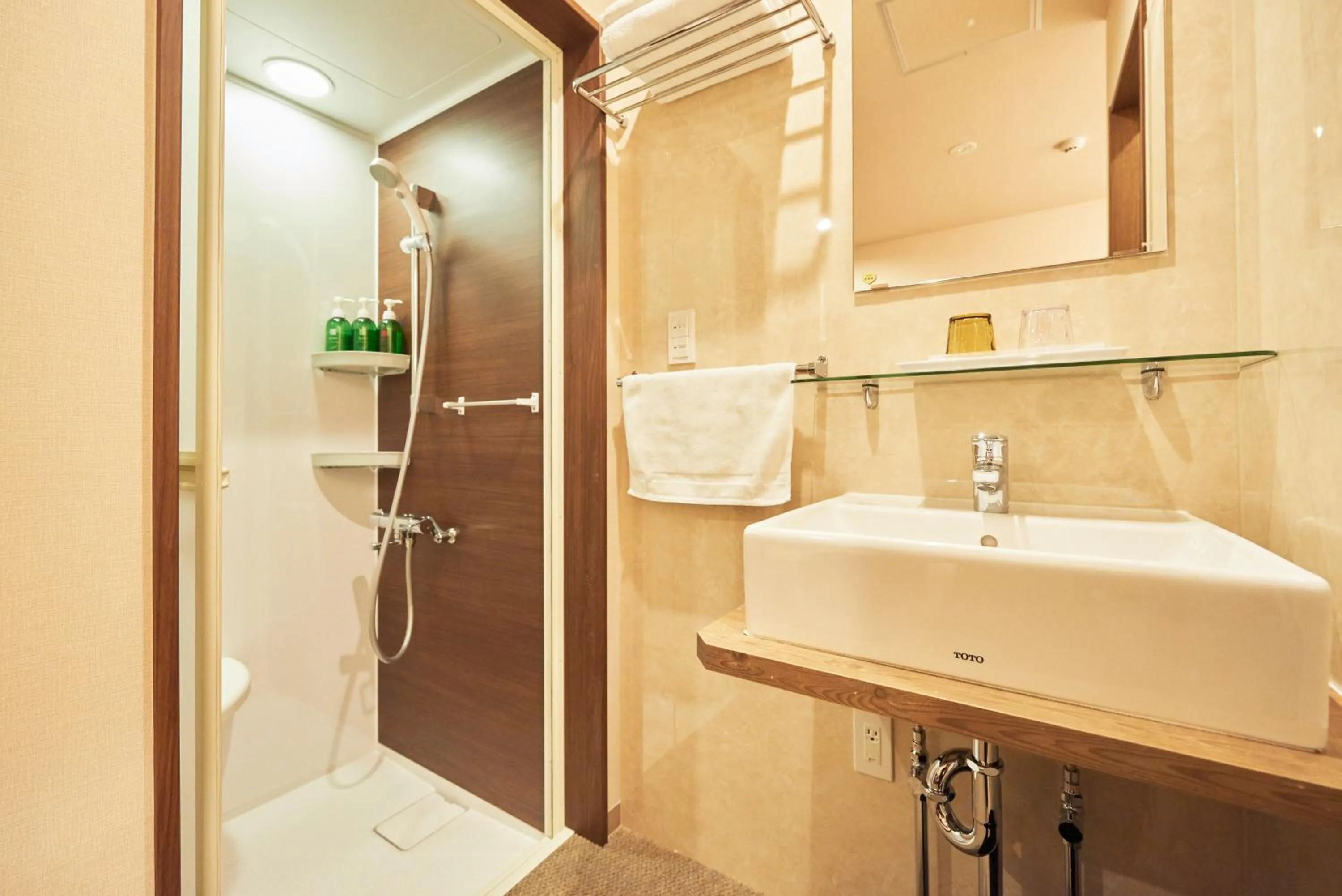 Photo of the whole room in Hotel KAN-RAKU Saitama Honjo-Waseda Hinoki No Yakata