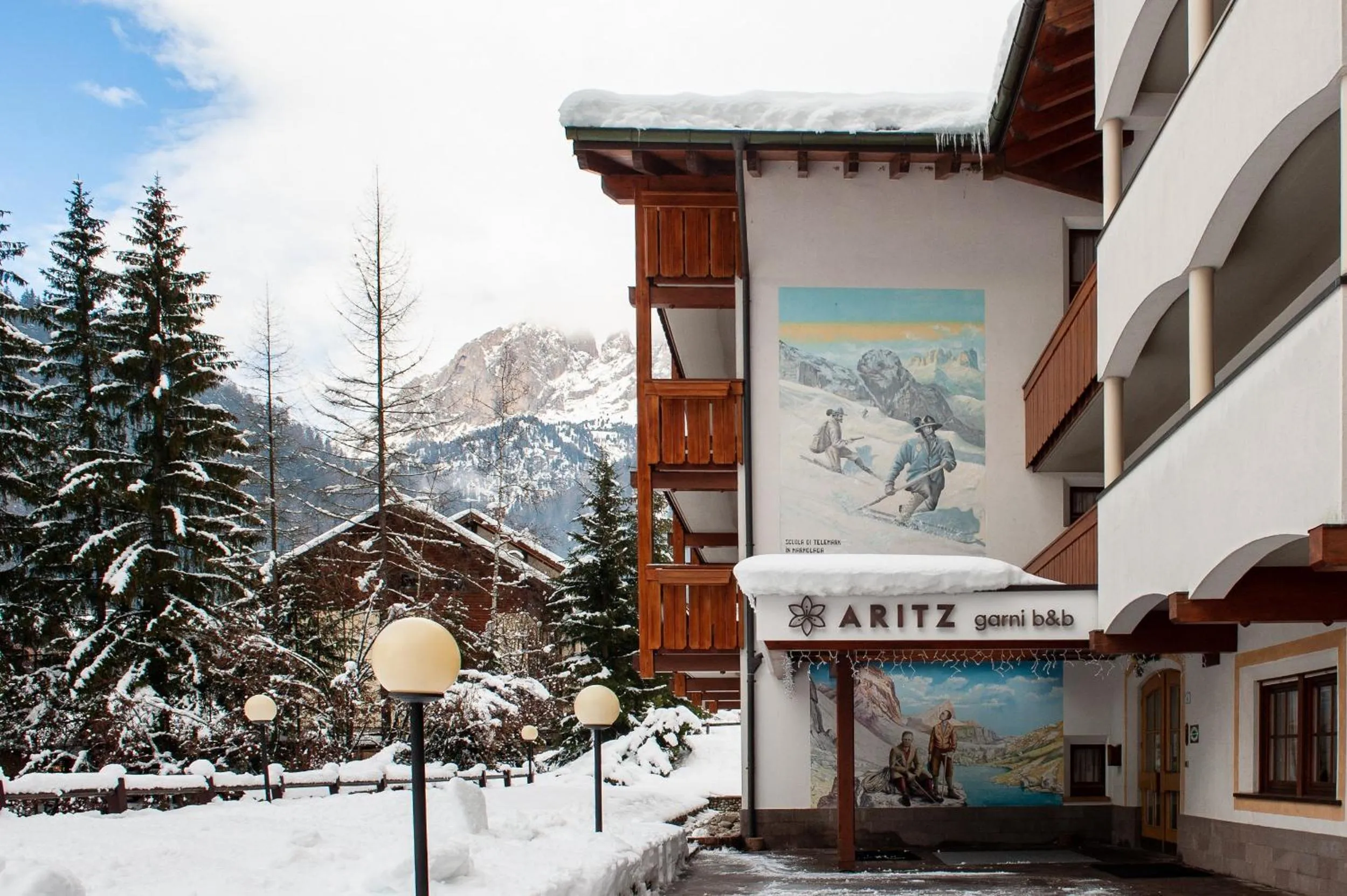 Property building in Garni Aritz