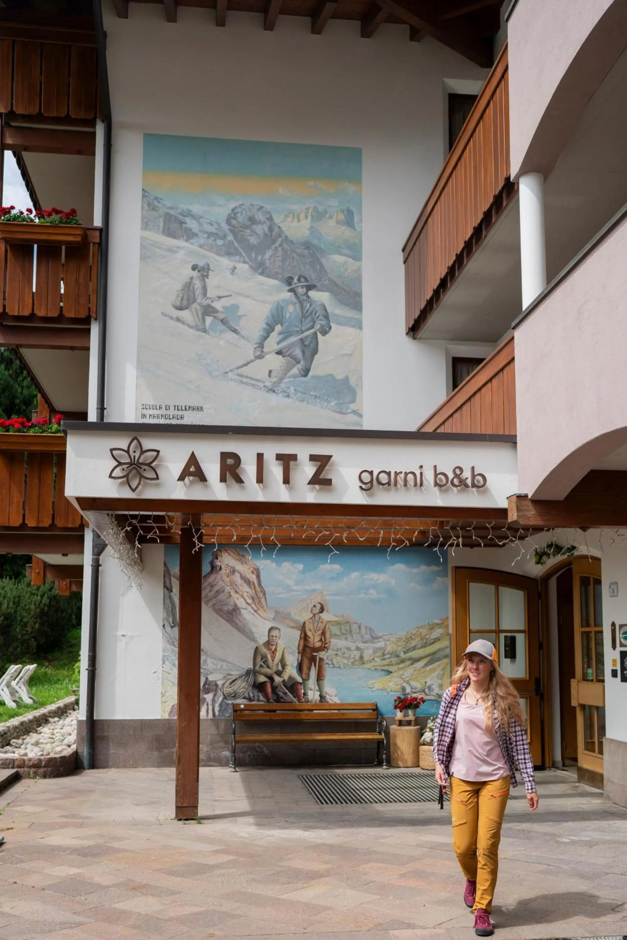 Facade/entrance in Garni Aritz