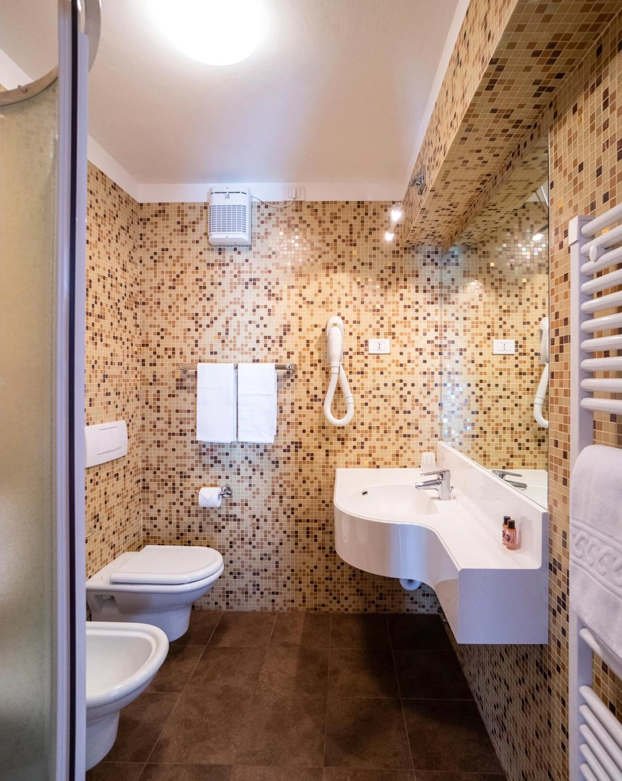 Bathroom in Residence Lastei