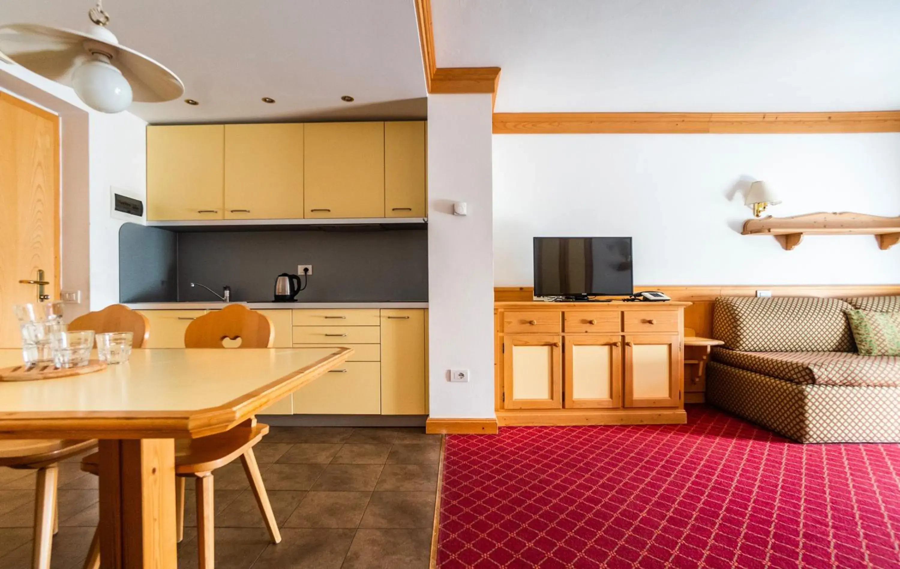 One-Bedroom Apartment with Balcony in Residence Lastei One-Bedroom Apartment with Balcony in Residence Lastei