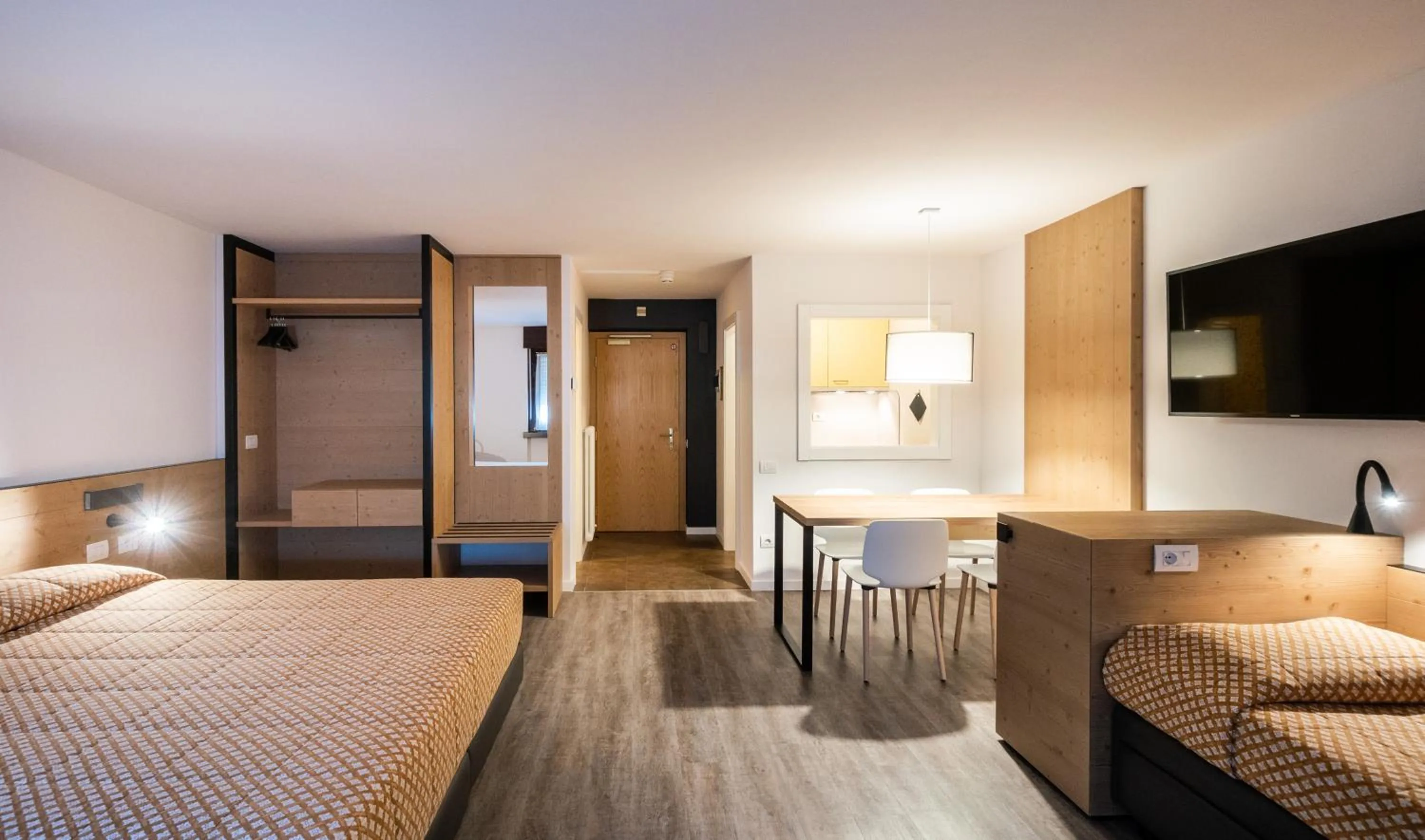 Photo of the whole room, Bed in Residence Lastei