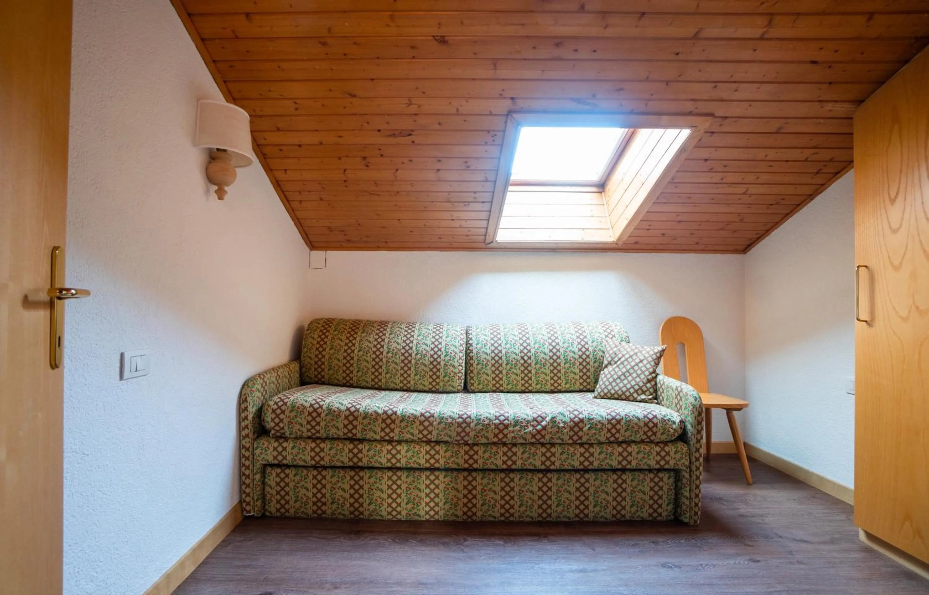 Photo of the whole room in Residence Lastei