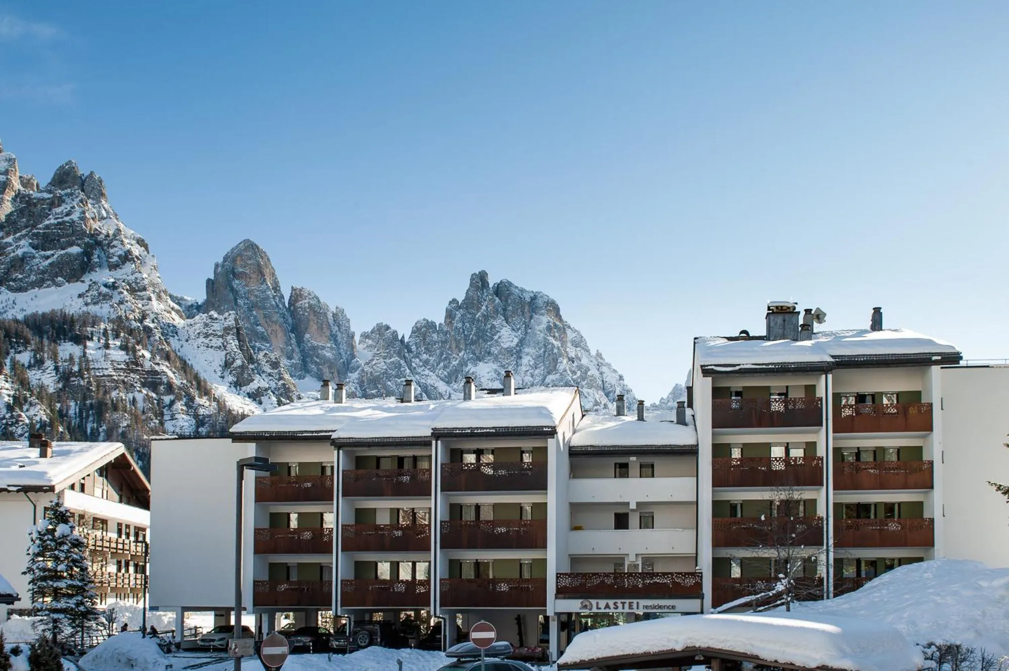 Property building in Residence Lastei