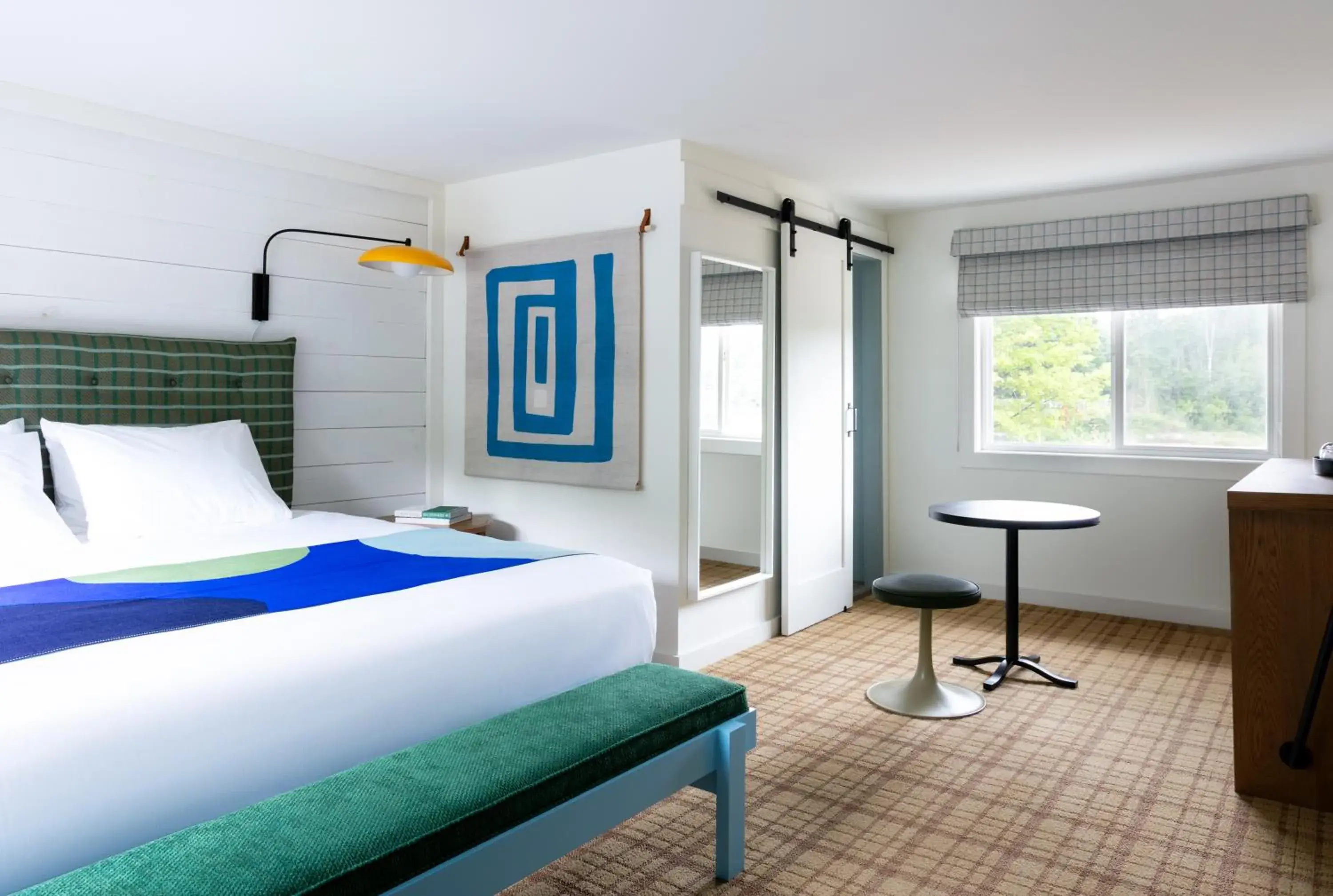 Photo of the whole room, Bed in Outbound Stowe Photo of the whole room, Bed in Outbound Stowe