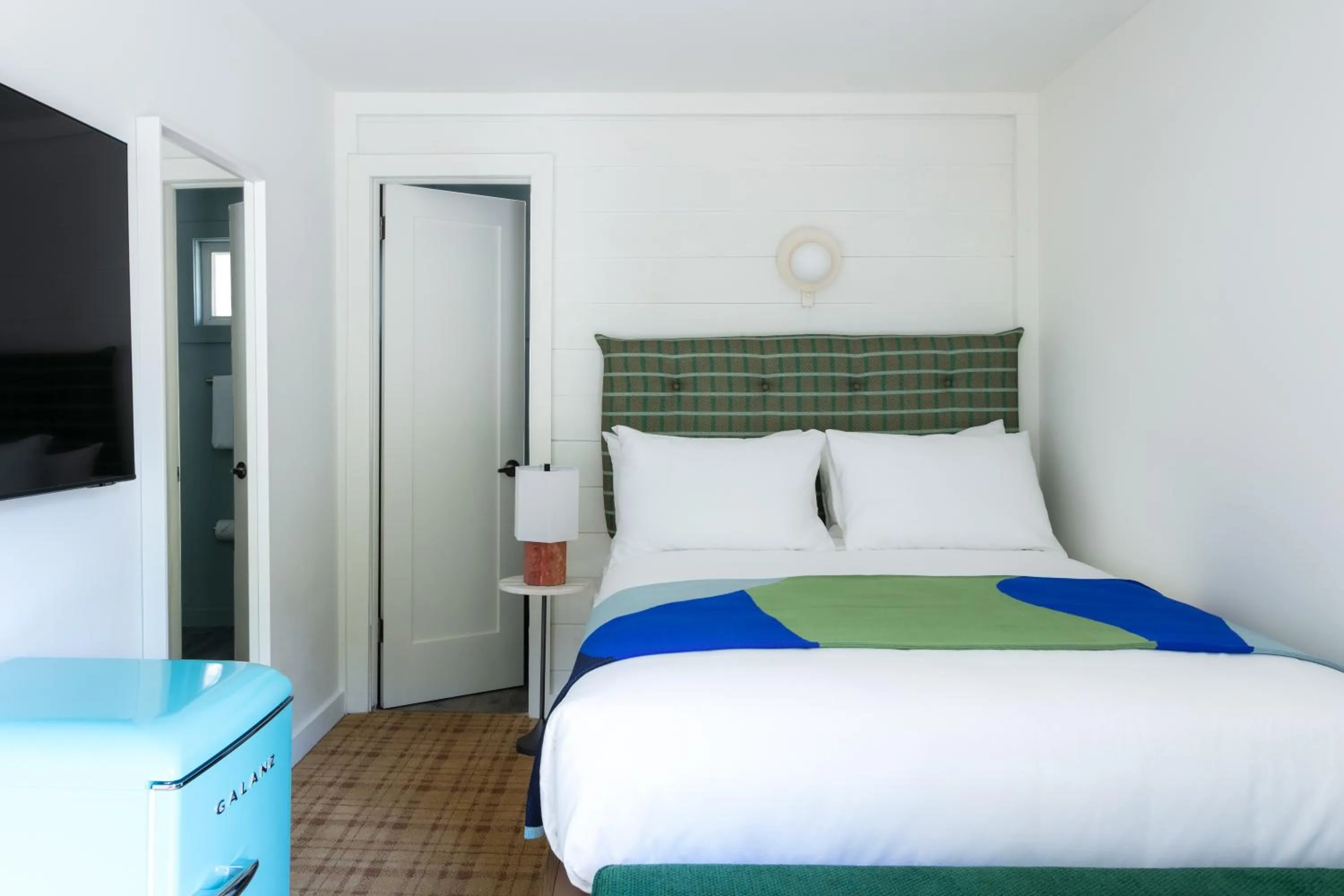 Bed in Outbound Stowe