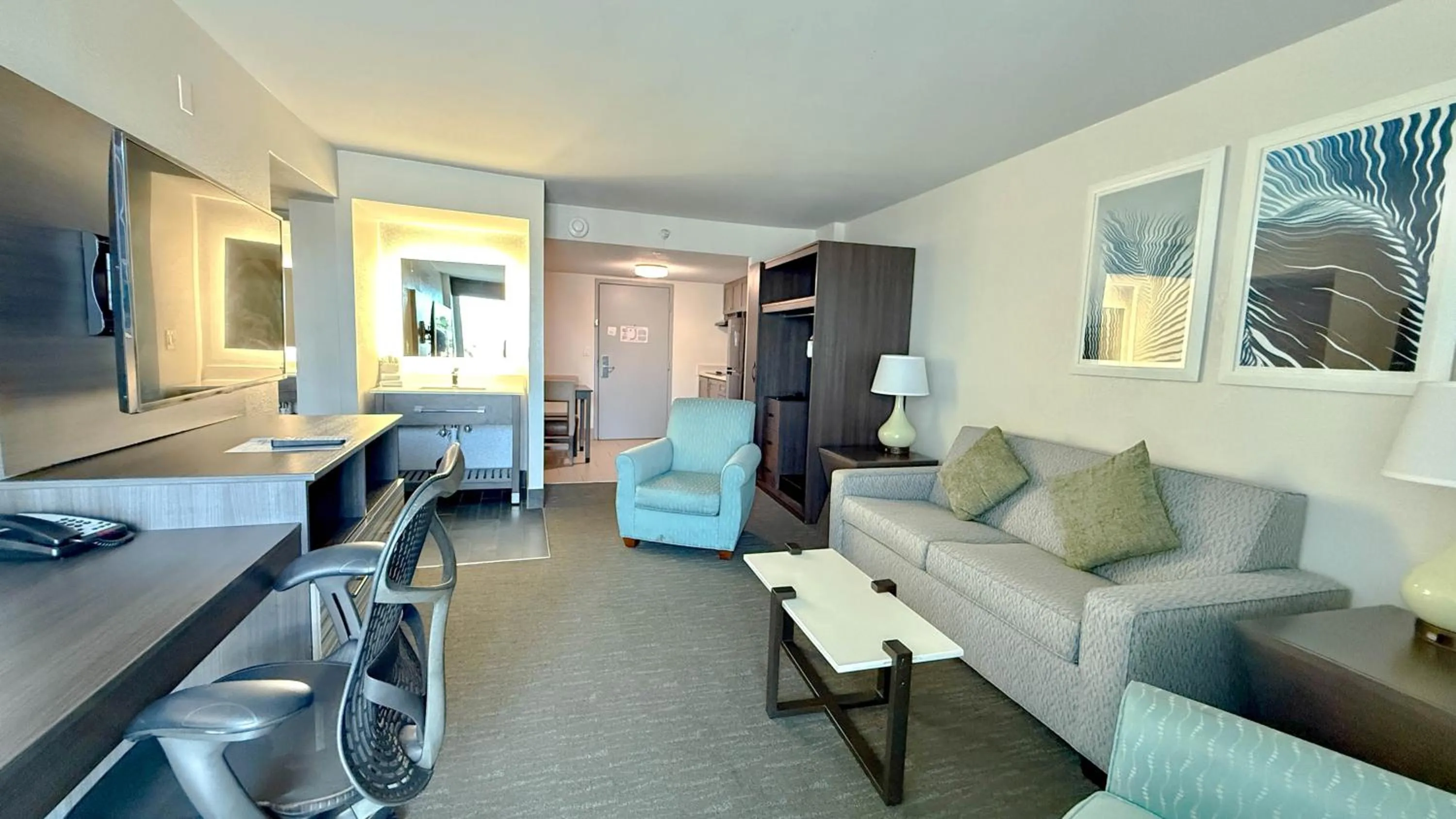 Living room in Best Western Plus Daytona Inn Seabreeze