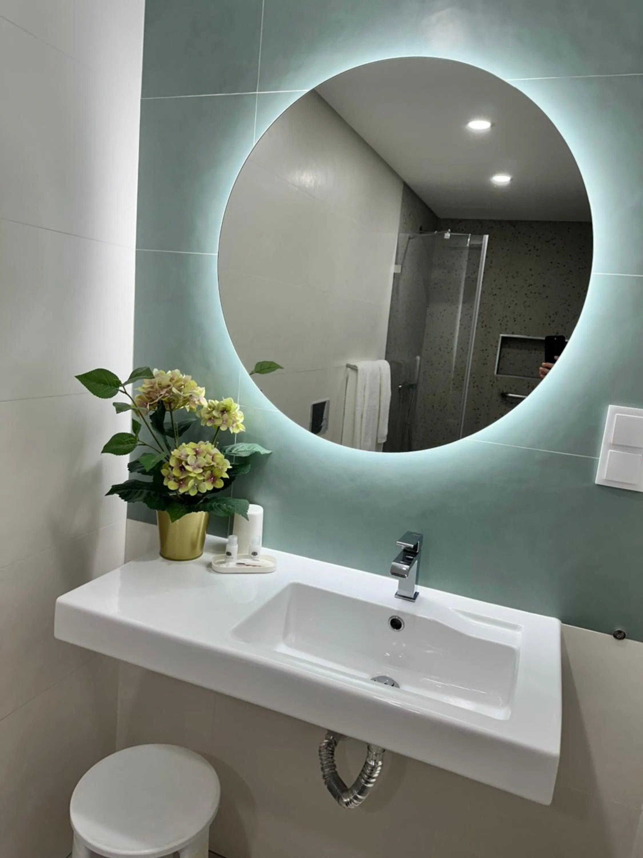 Bathroom in Luz Beach Apartments