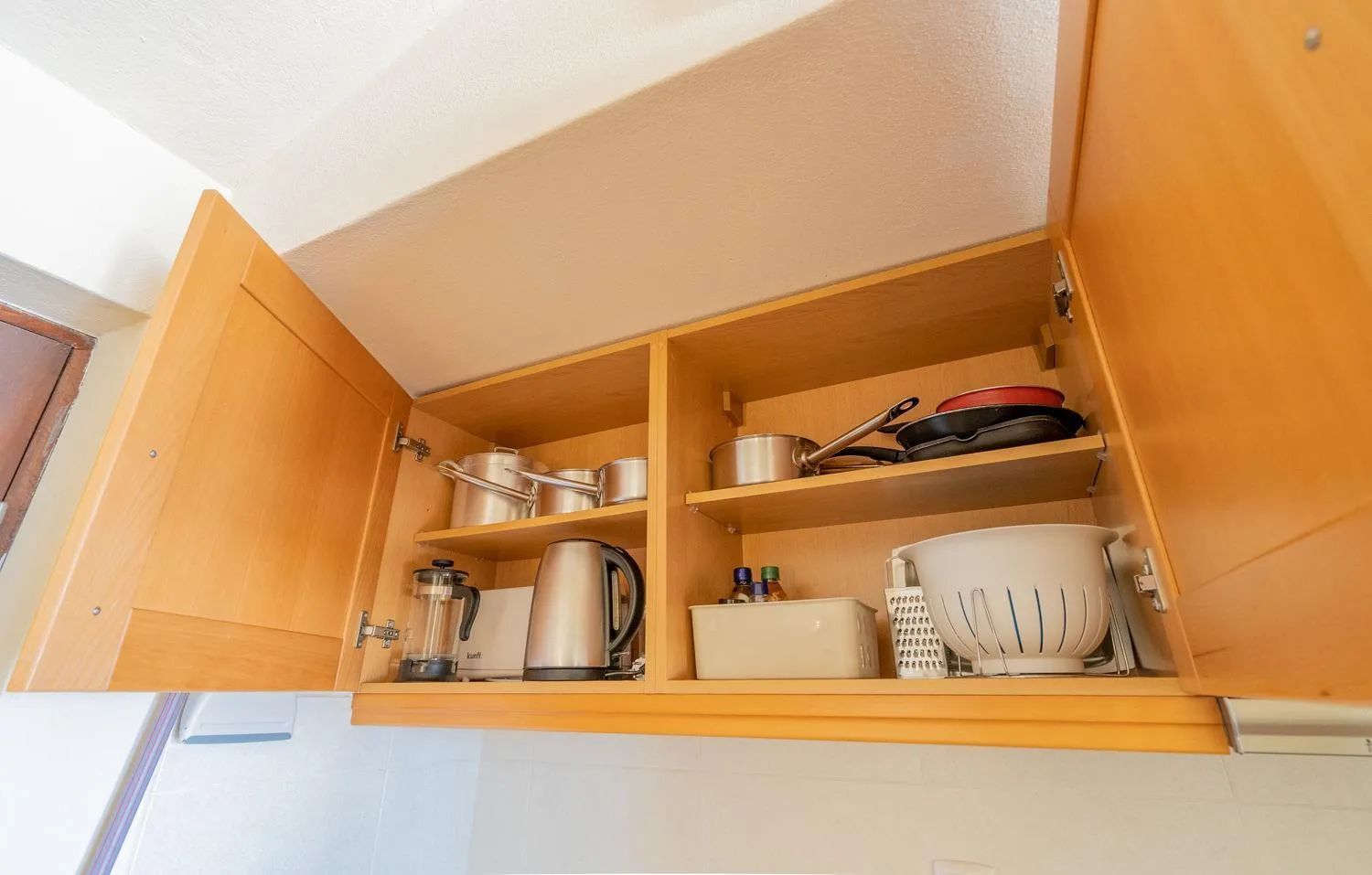 Kitchen or kitchenette in Luz Beach Apartments