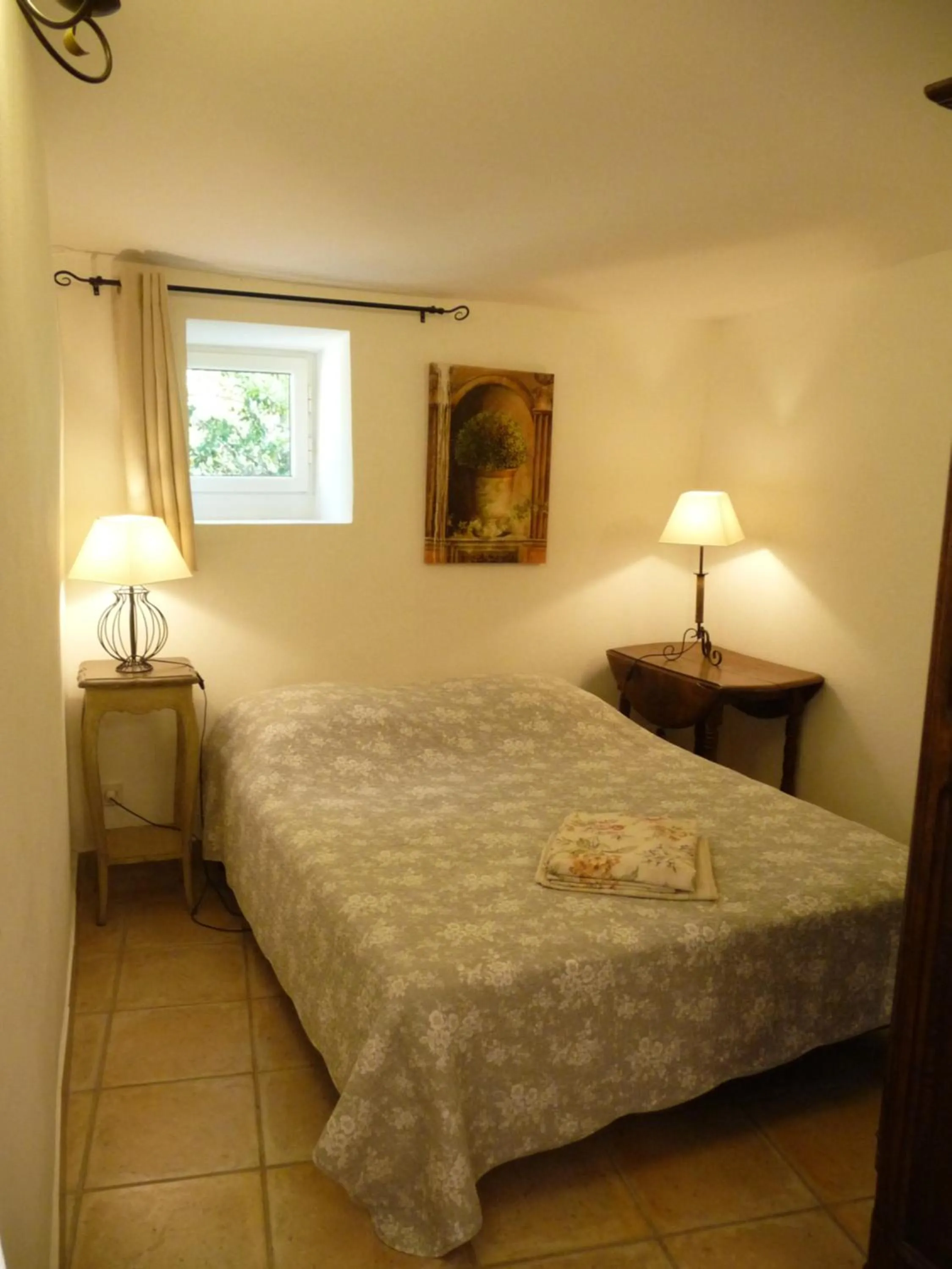 Bed in Résidence Le Home