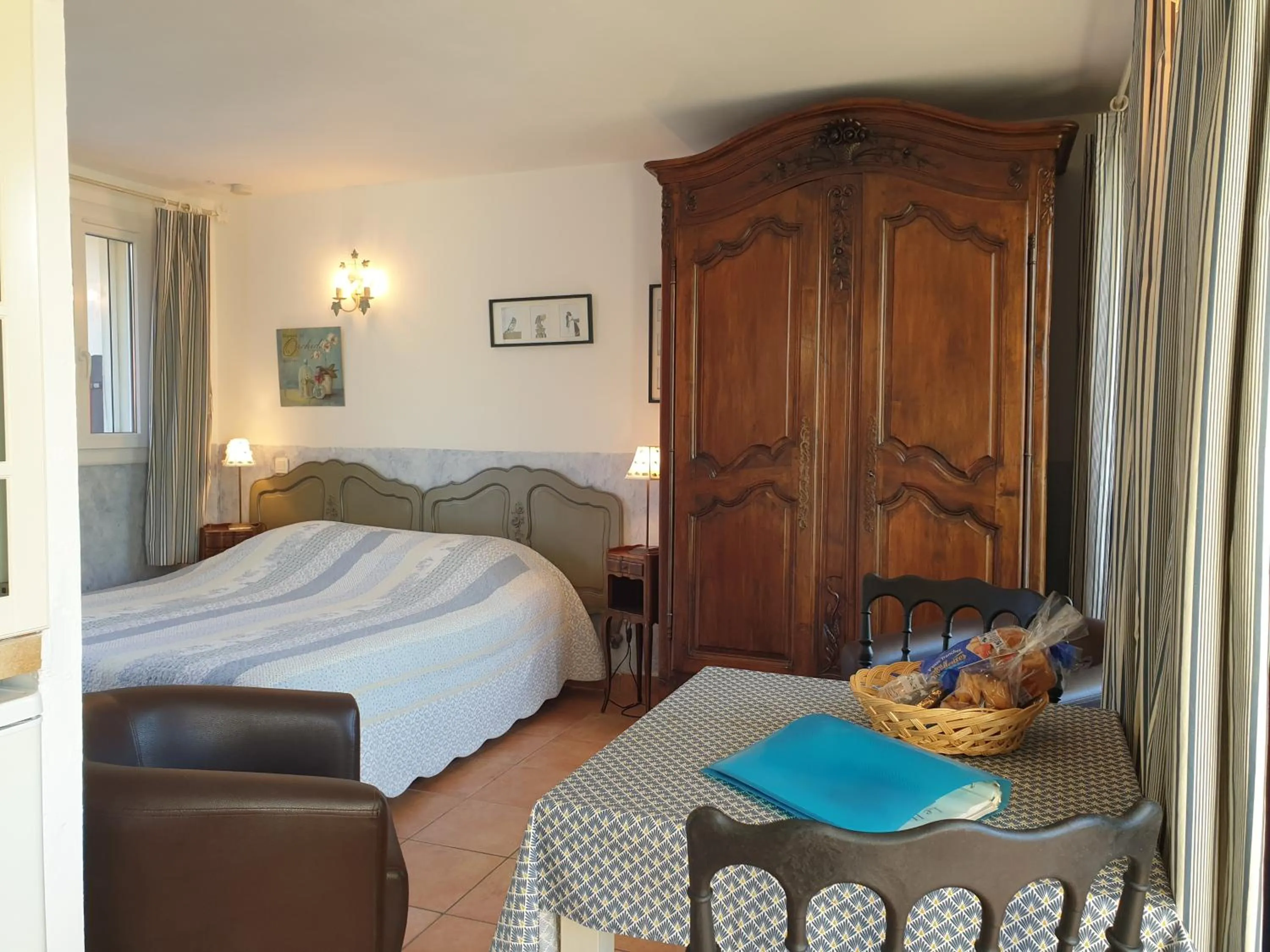 Bed in Résidence Le Home