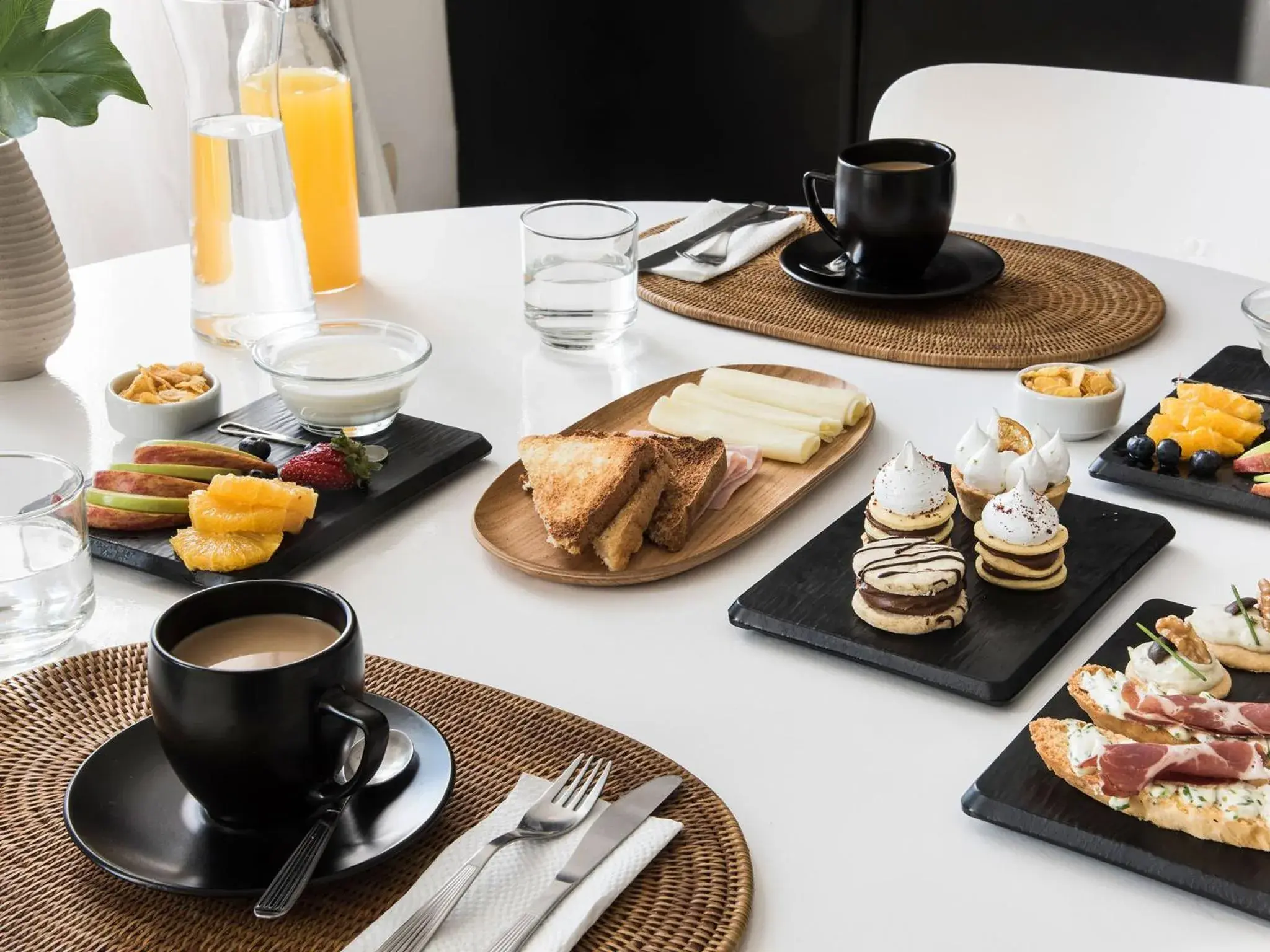 Breakfast in HTL 9 de Julio BsAs Breakfast in HTL 9 de Julio BsAs