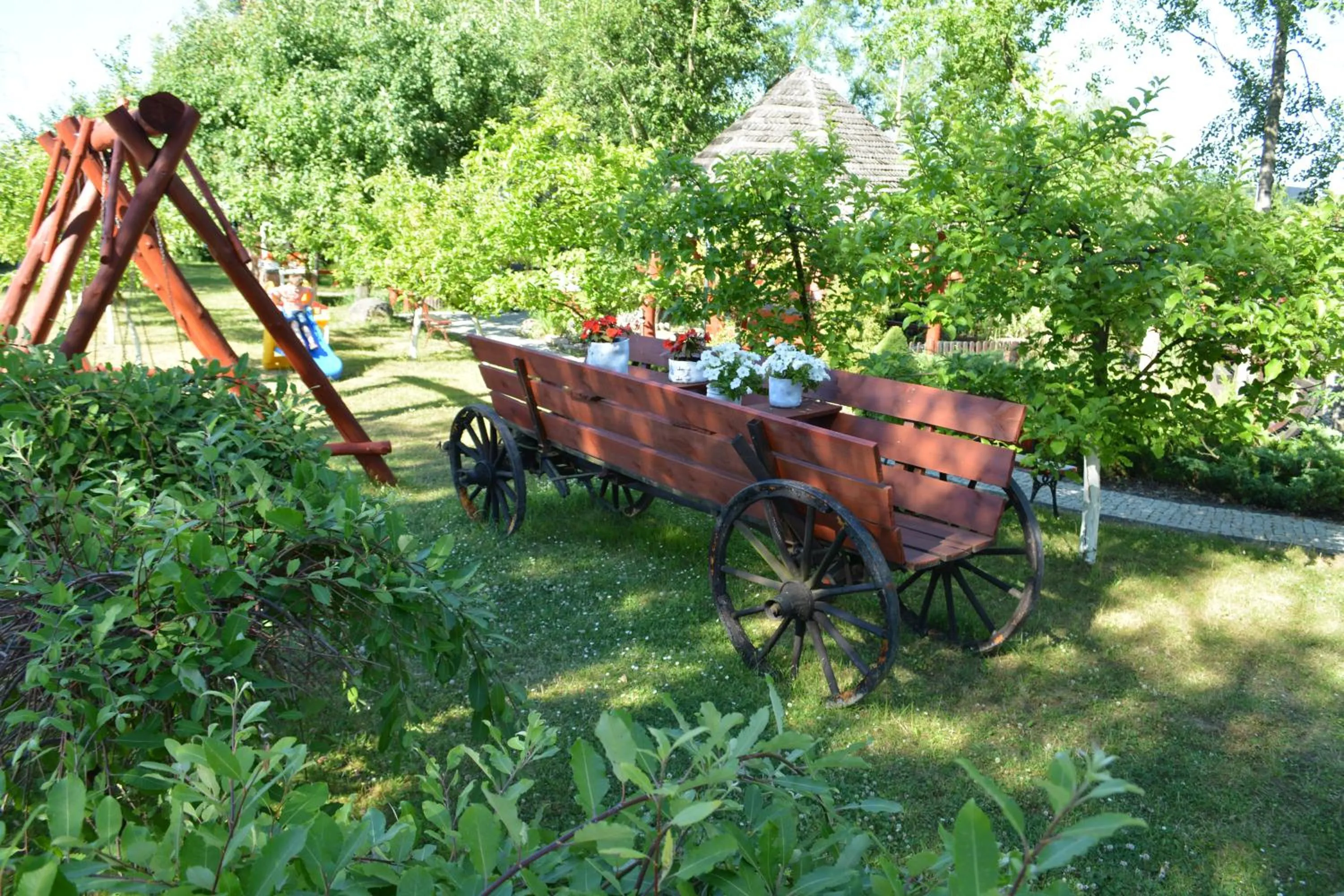 Garden in Hotel Stawisko Klaudyn