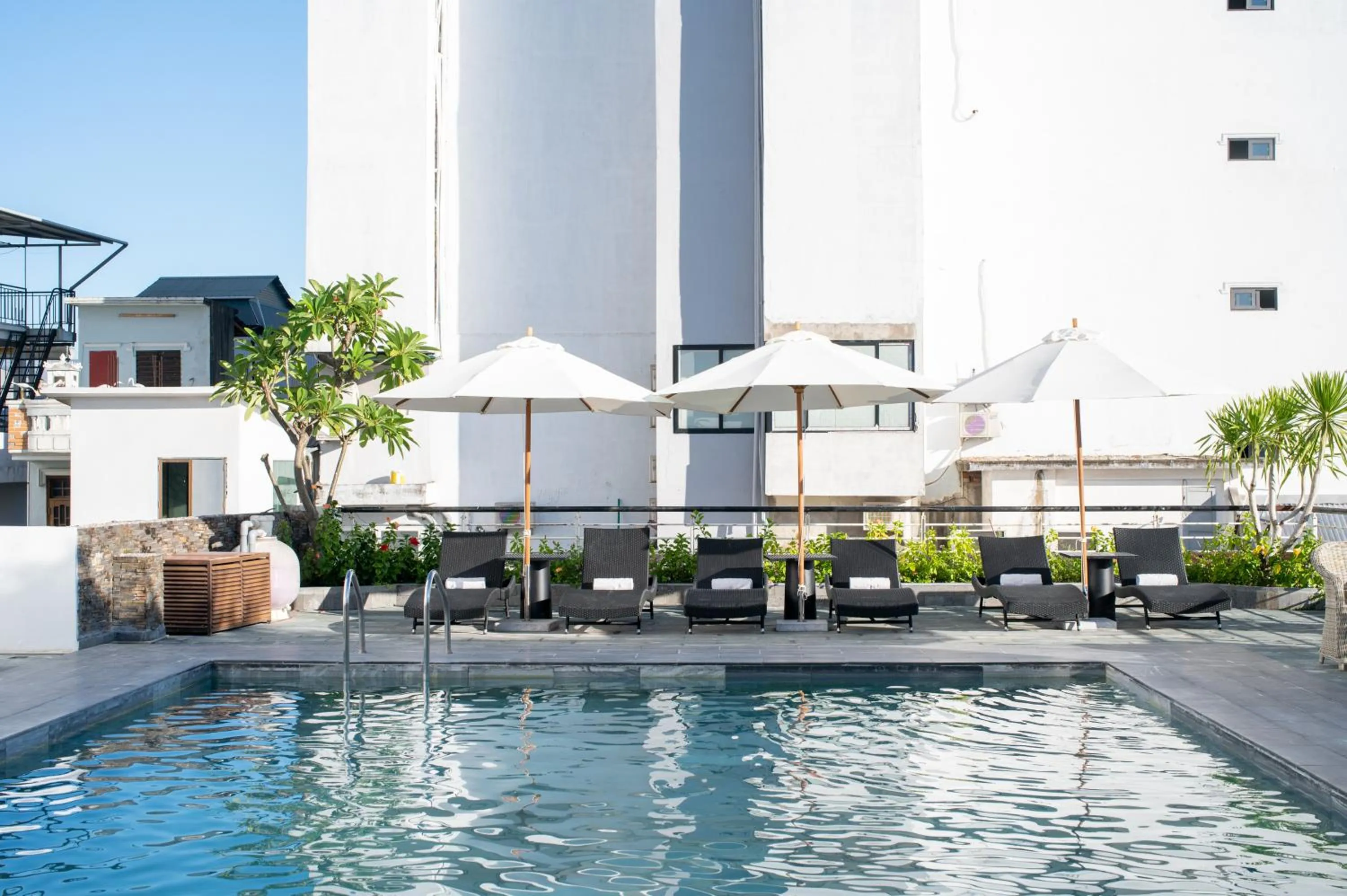 Day in Rosaleen Boutique Hotel