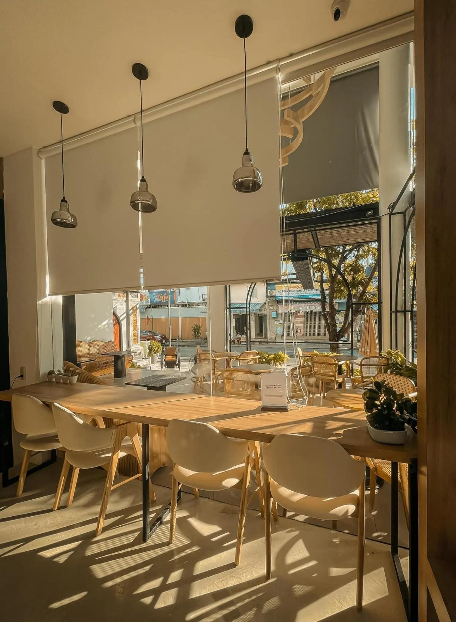 Restaurant/places to eat in Rosaleen Boutique Hotel