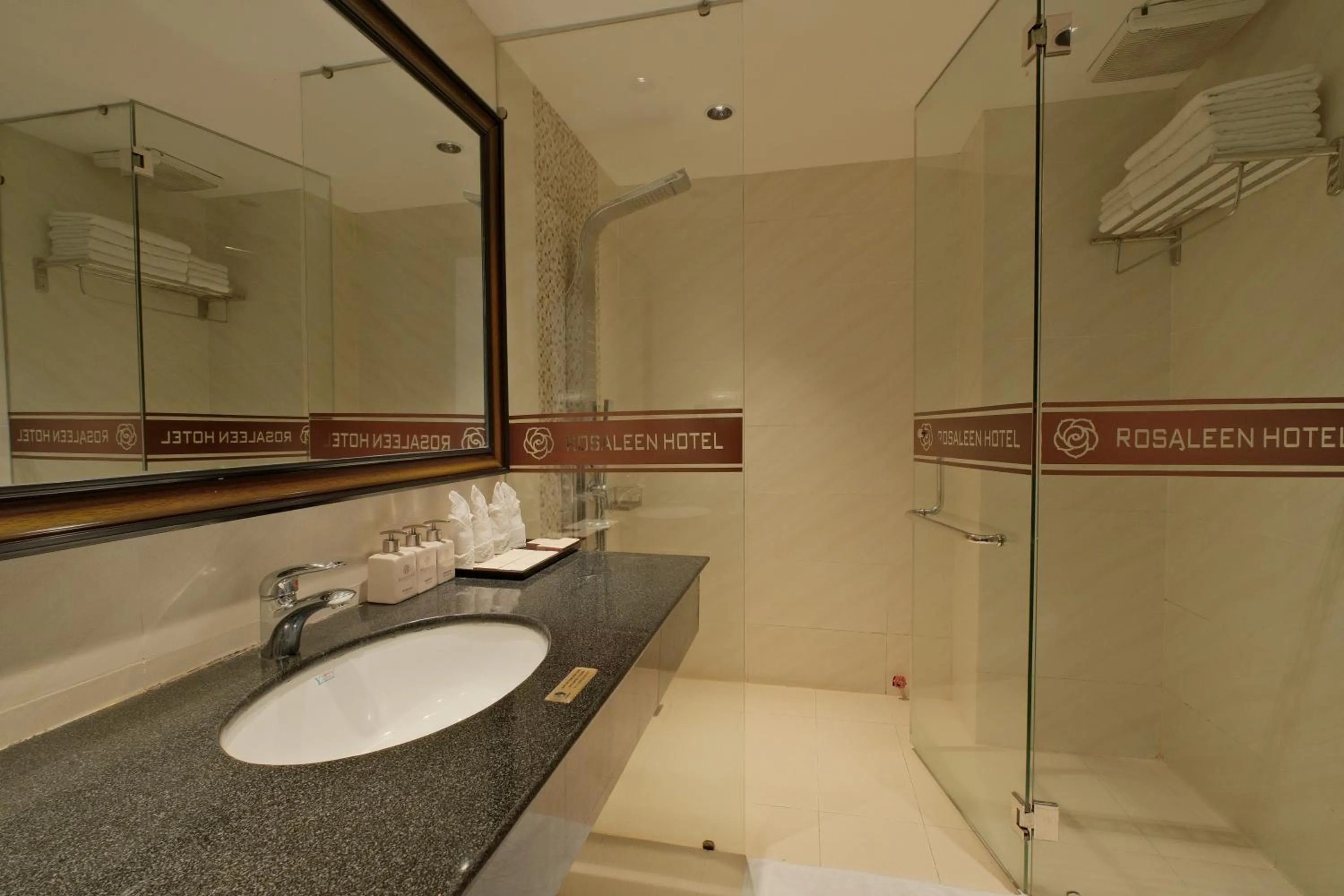 Shower in Rosaleen Boutique Hotel