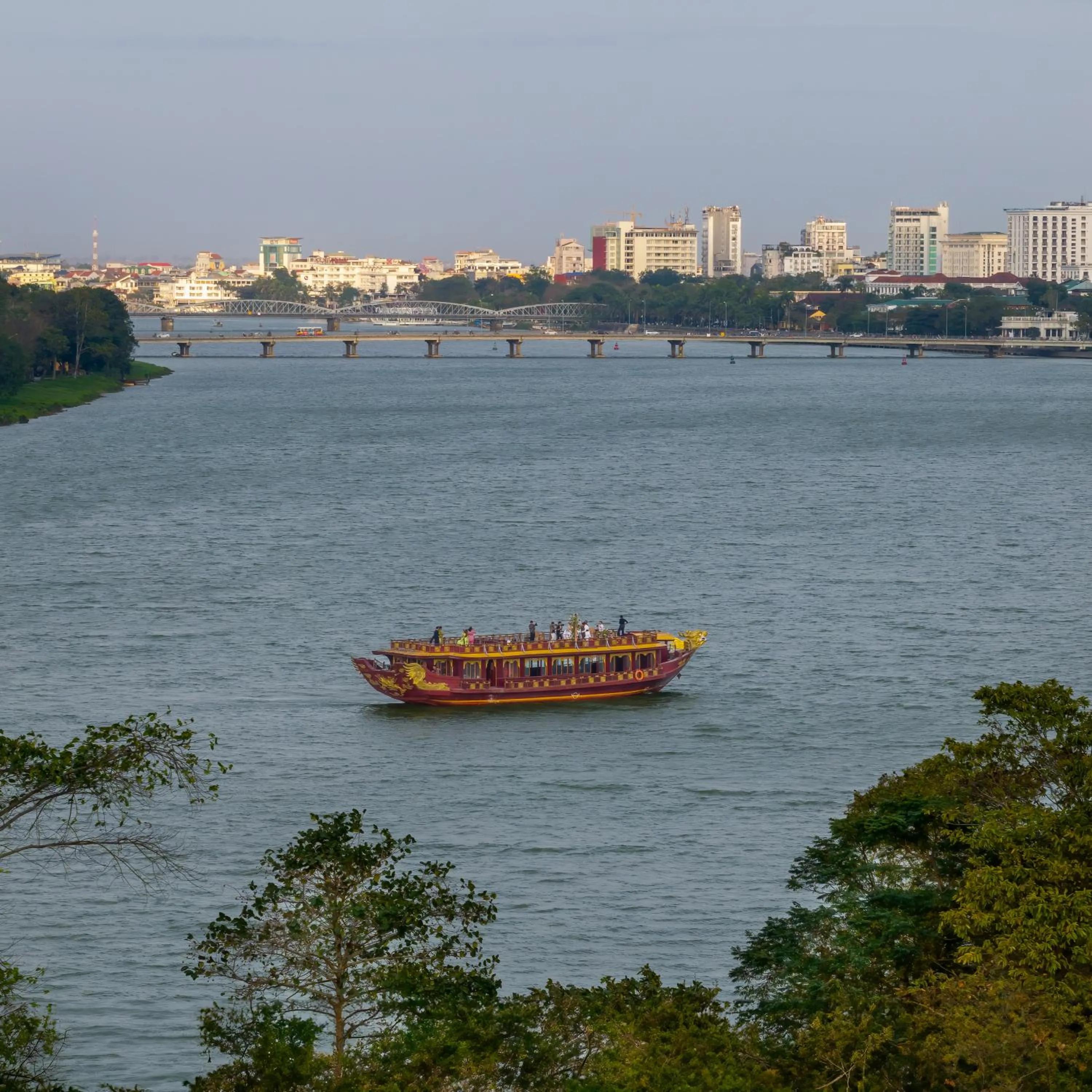 Evening entertainment in Rosaleen Boutique Hotel