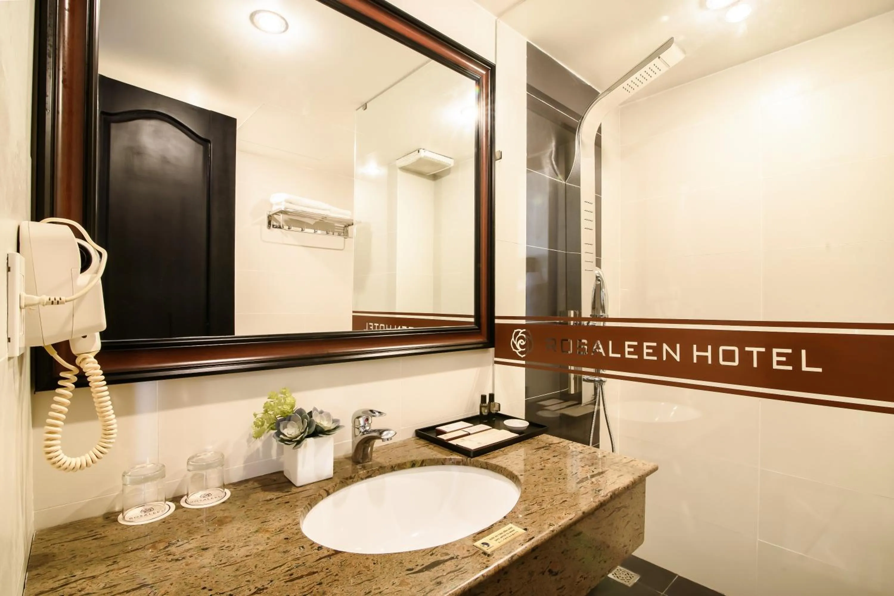 Shower in Rosaleen Boutique Hotel