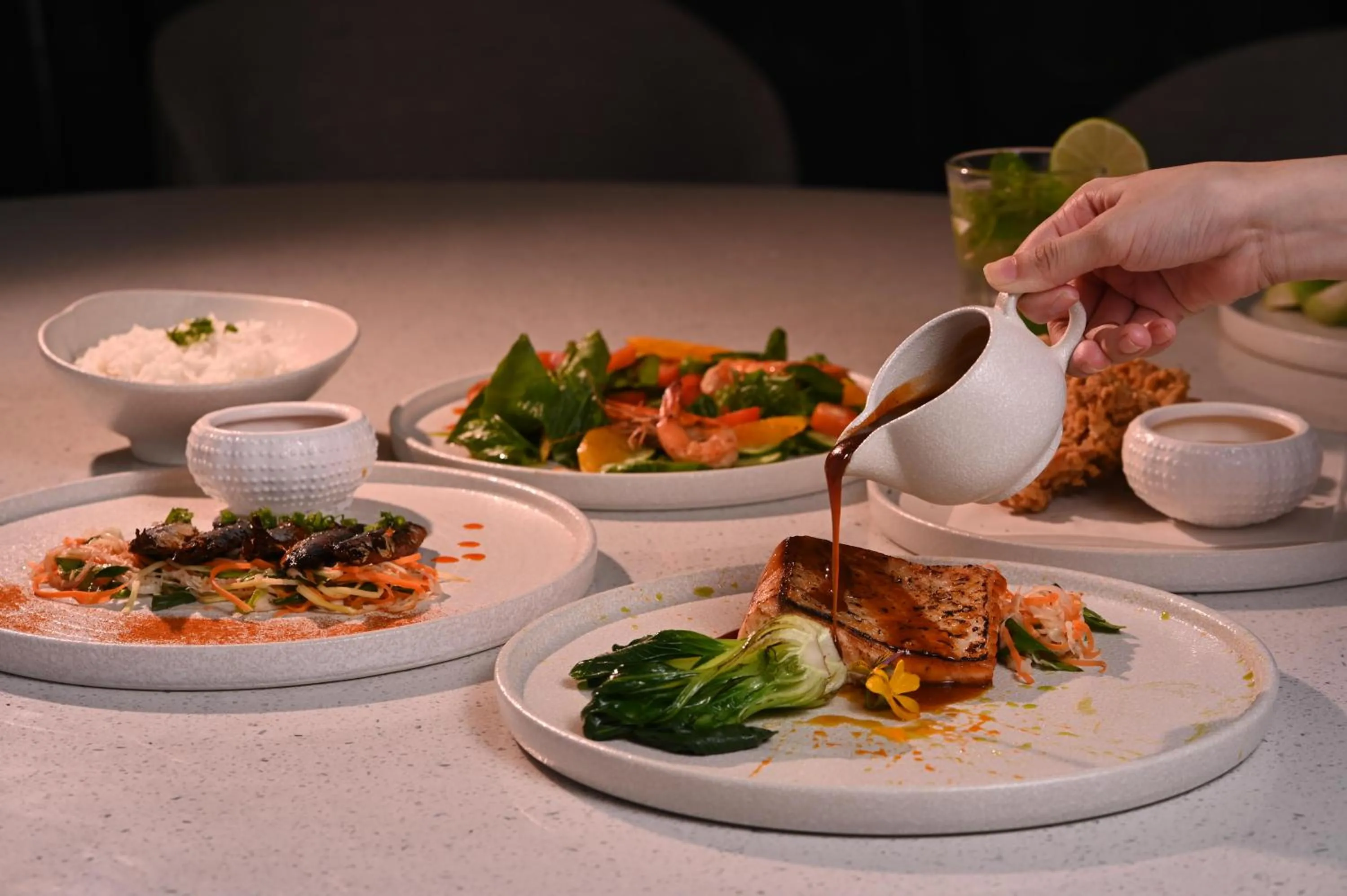 Food and drinks in Rosaleen Boutique Hotel