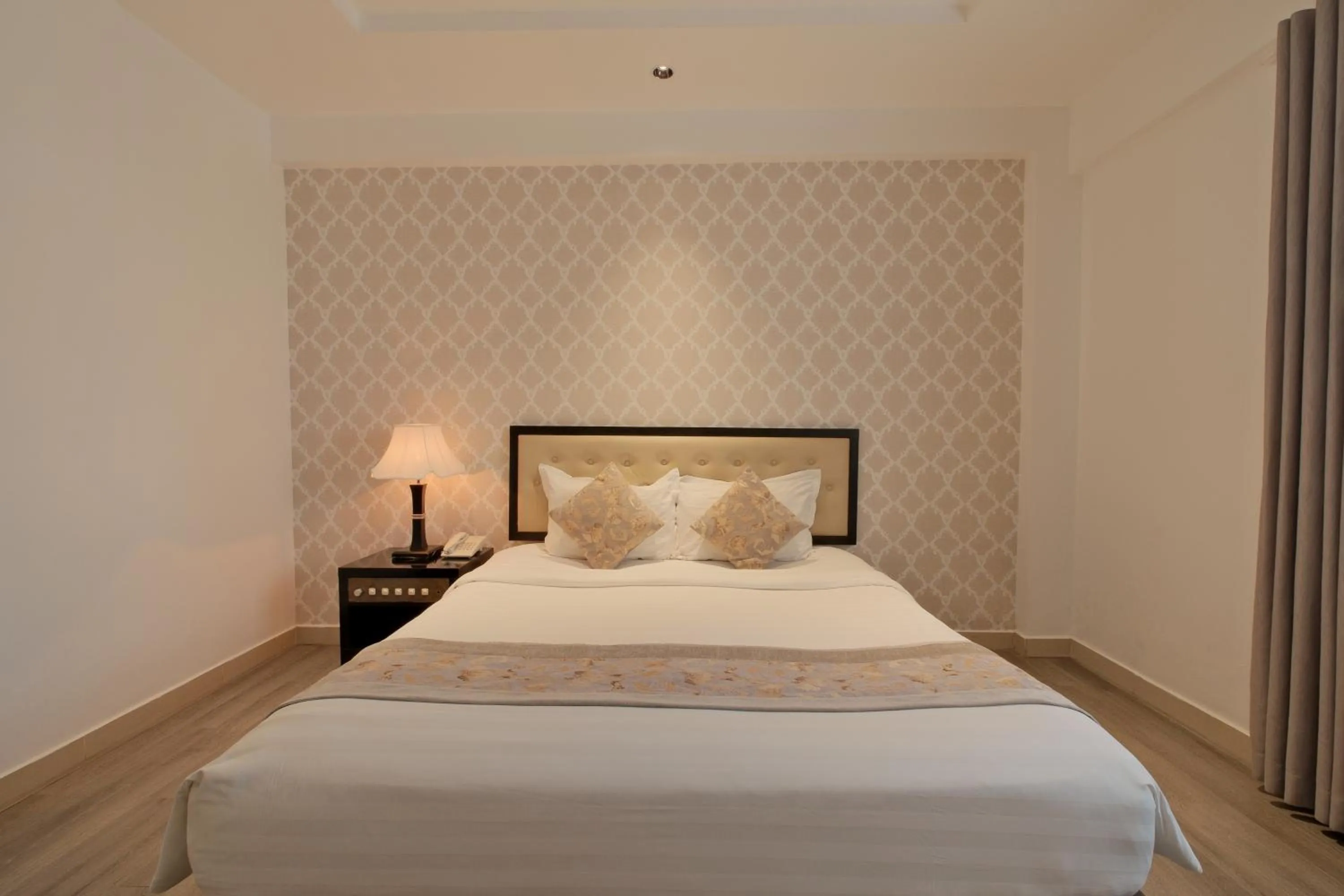 Bed in Rosaleen Boutique Hotel